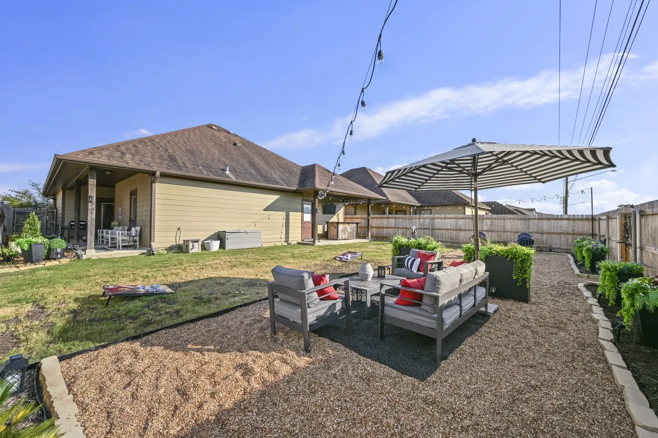 Amazing Backyard Retreat-Game Garage-3.4m to Kyle — photo 3
