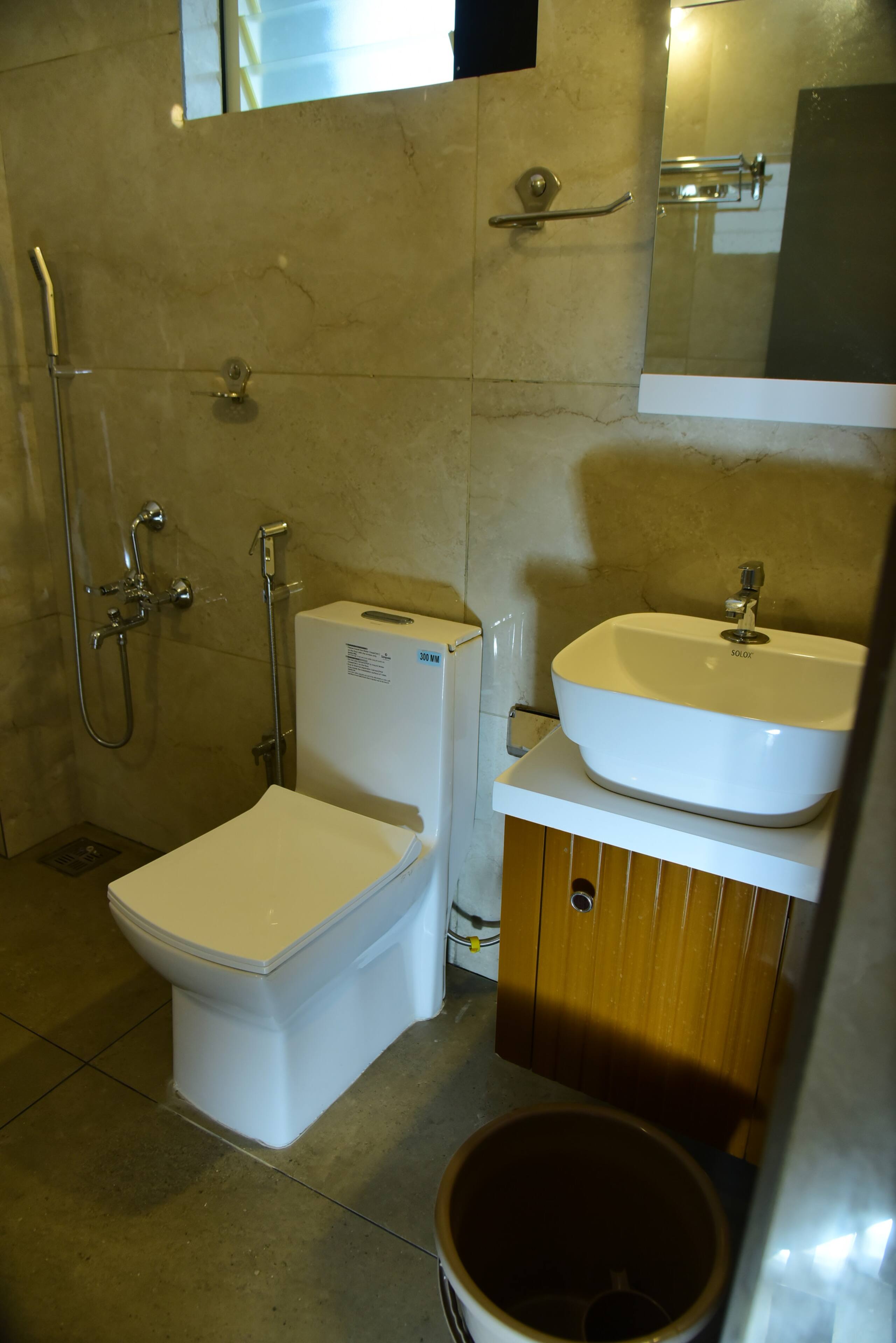 Nirantara Luxury Service Apt 3 nos x 2 BHK for 12 12