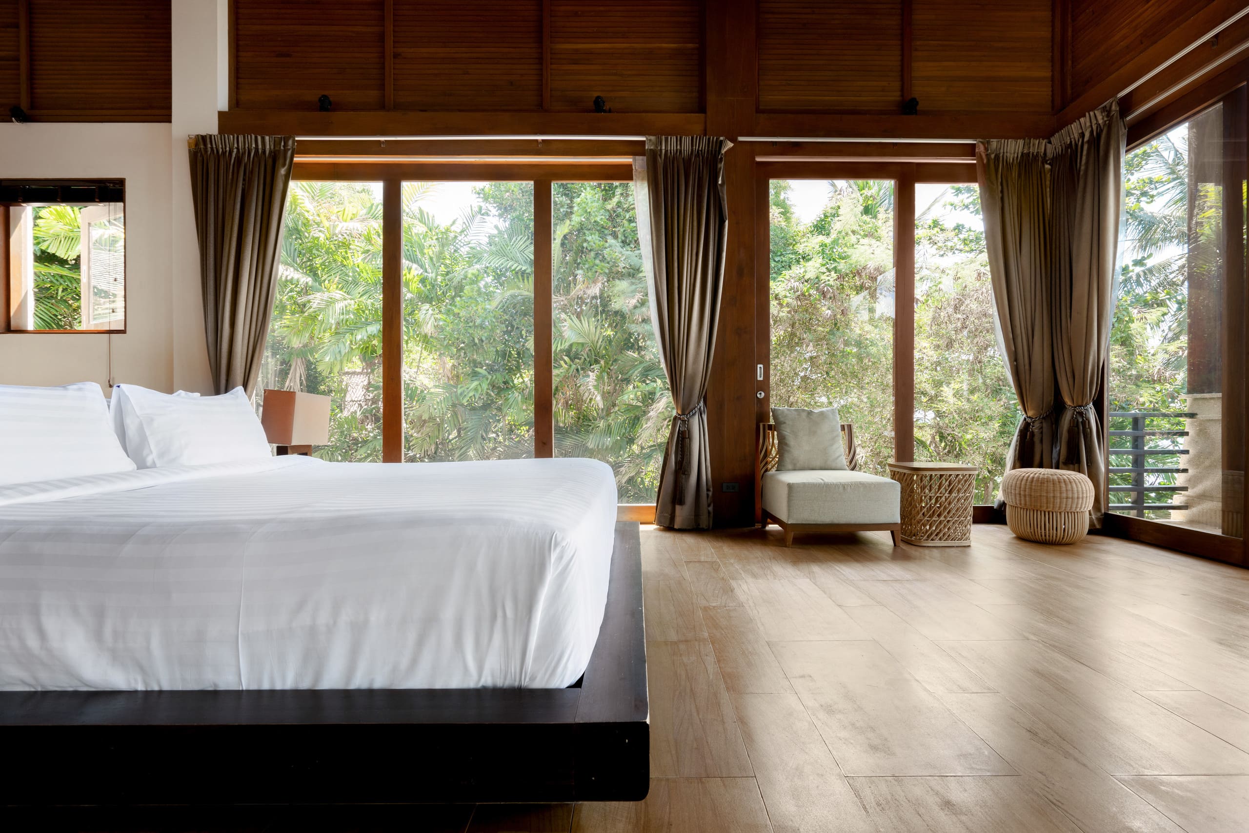 Baan Hinyai: Full Service, Chef, Beachfront, Pool 14
