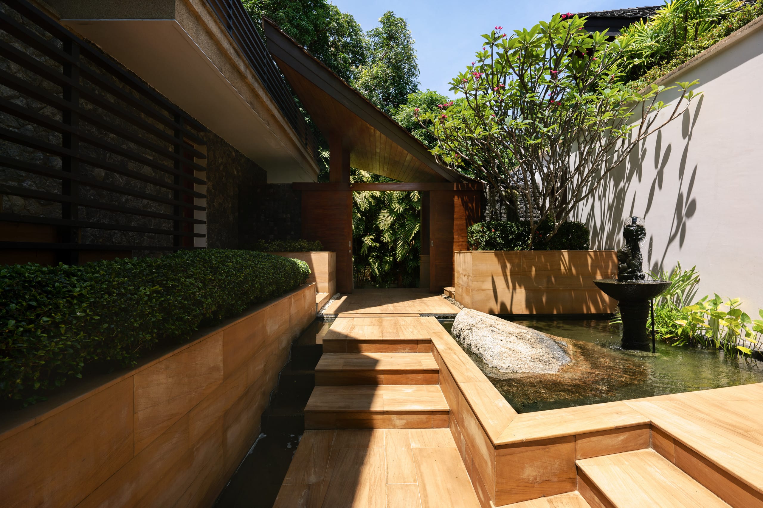 Baan Hinyai: Full Service, Chef, Beachfront, Pool 37