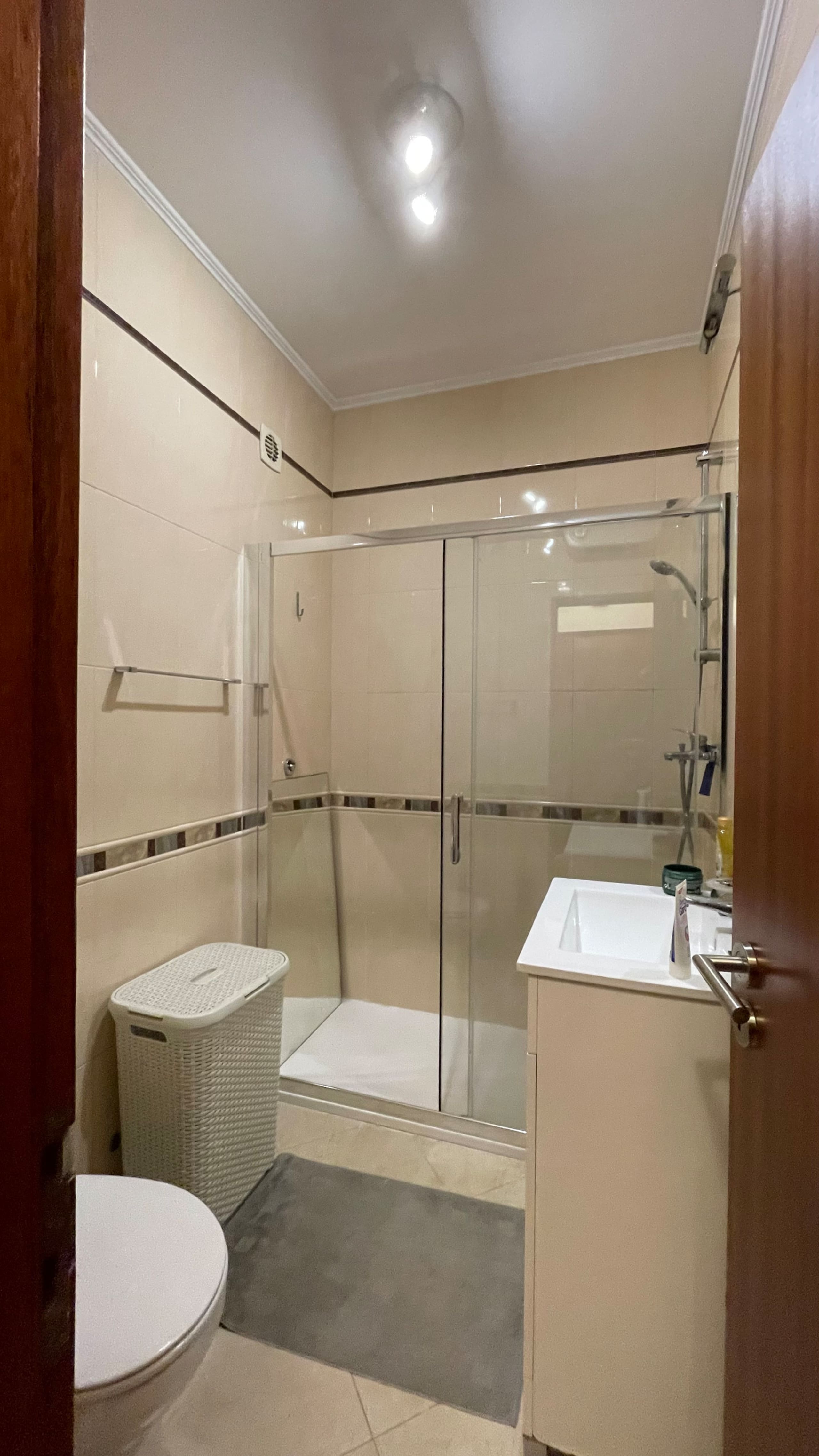 Cliffside house Beach 1-bedroom, sleeps 3 Caparica 4