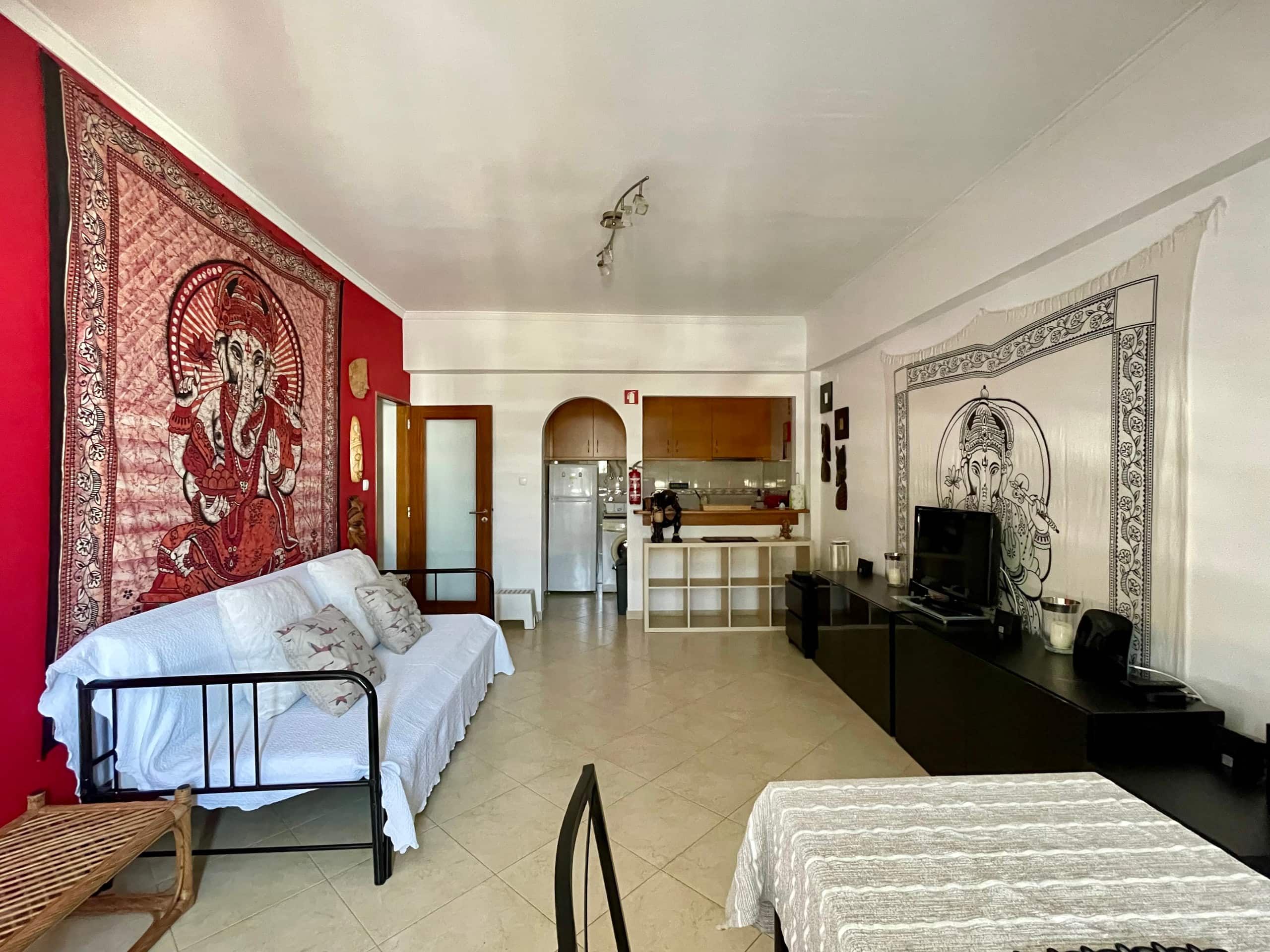 Cliffside house Beach 1-bedroom, sleeps 3 Caparica 6