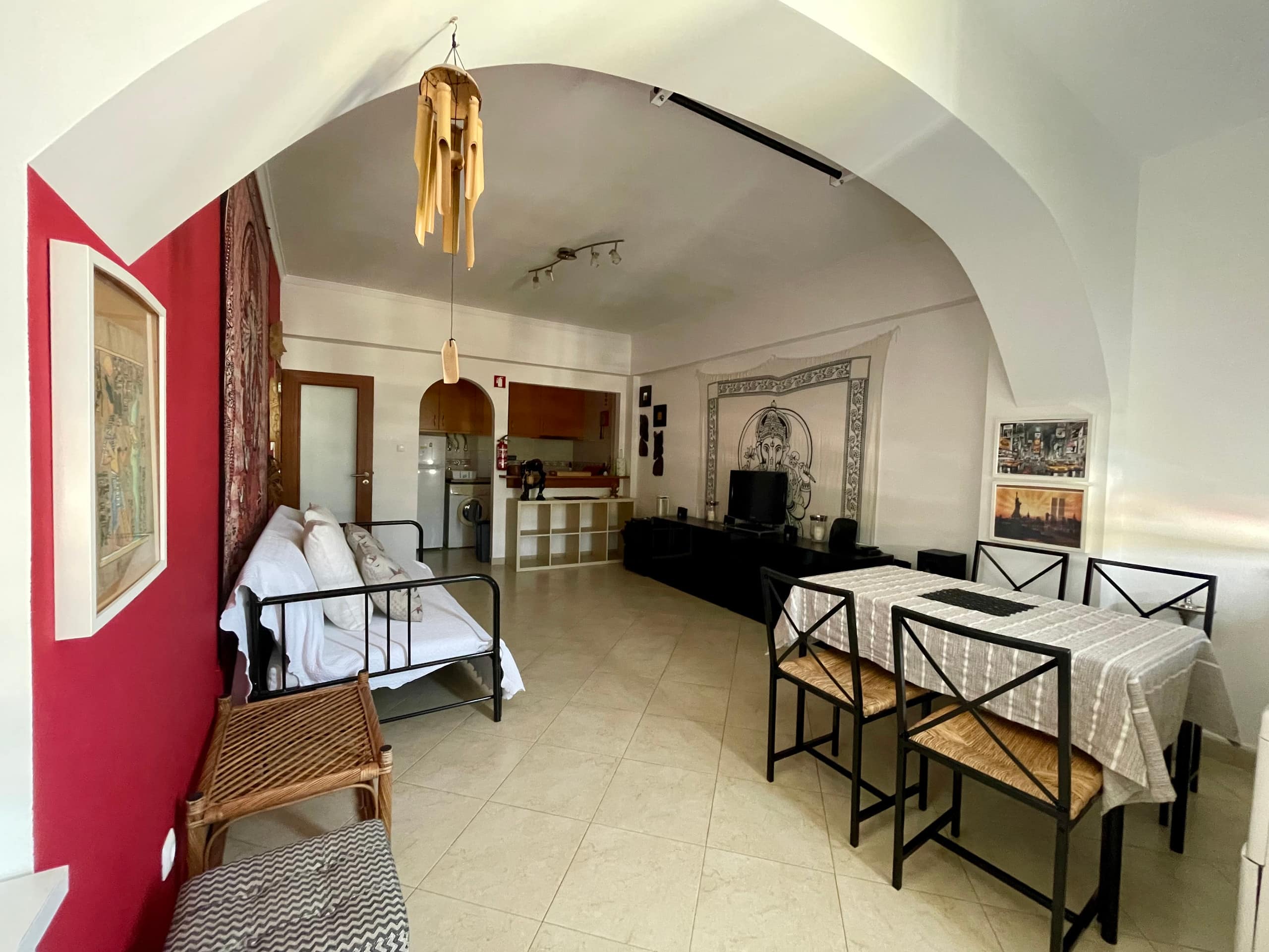 Cliffside house Beach 1-bedroom, sleeps 3 Caparica 9