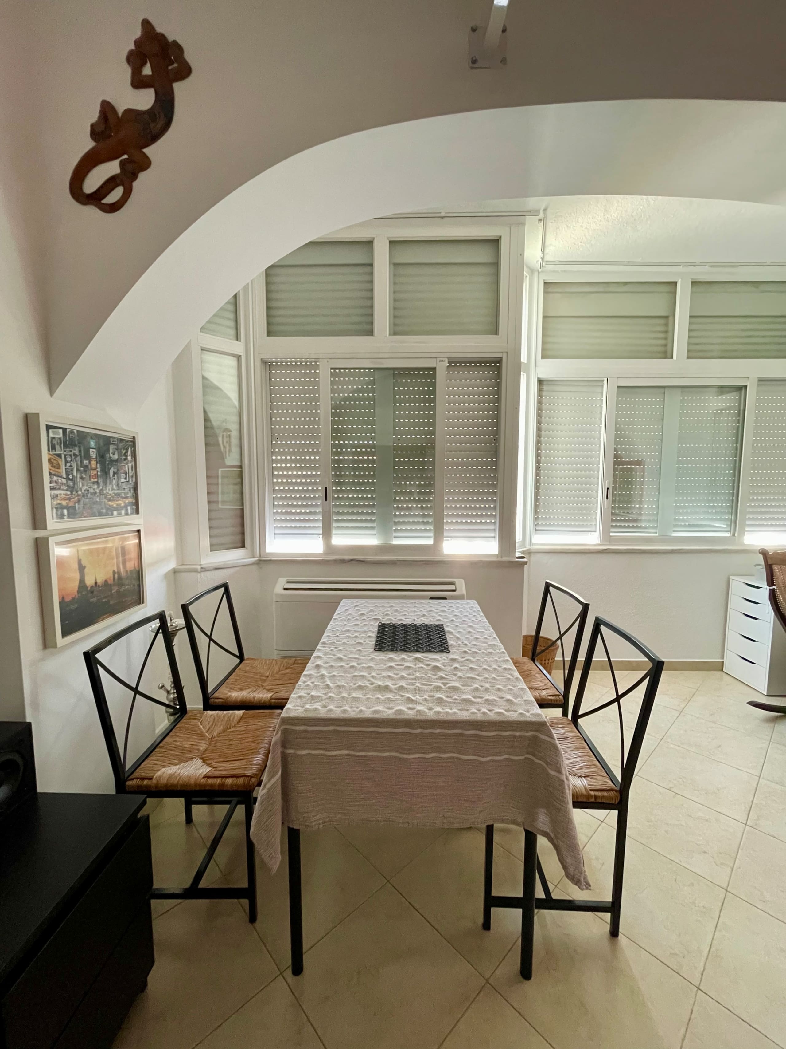 Cliffside house Beach 1-bedroom, sleeps 3 Caparica 11