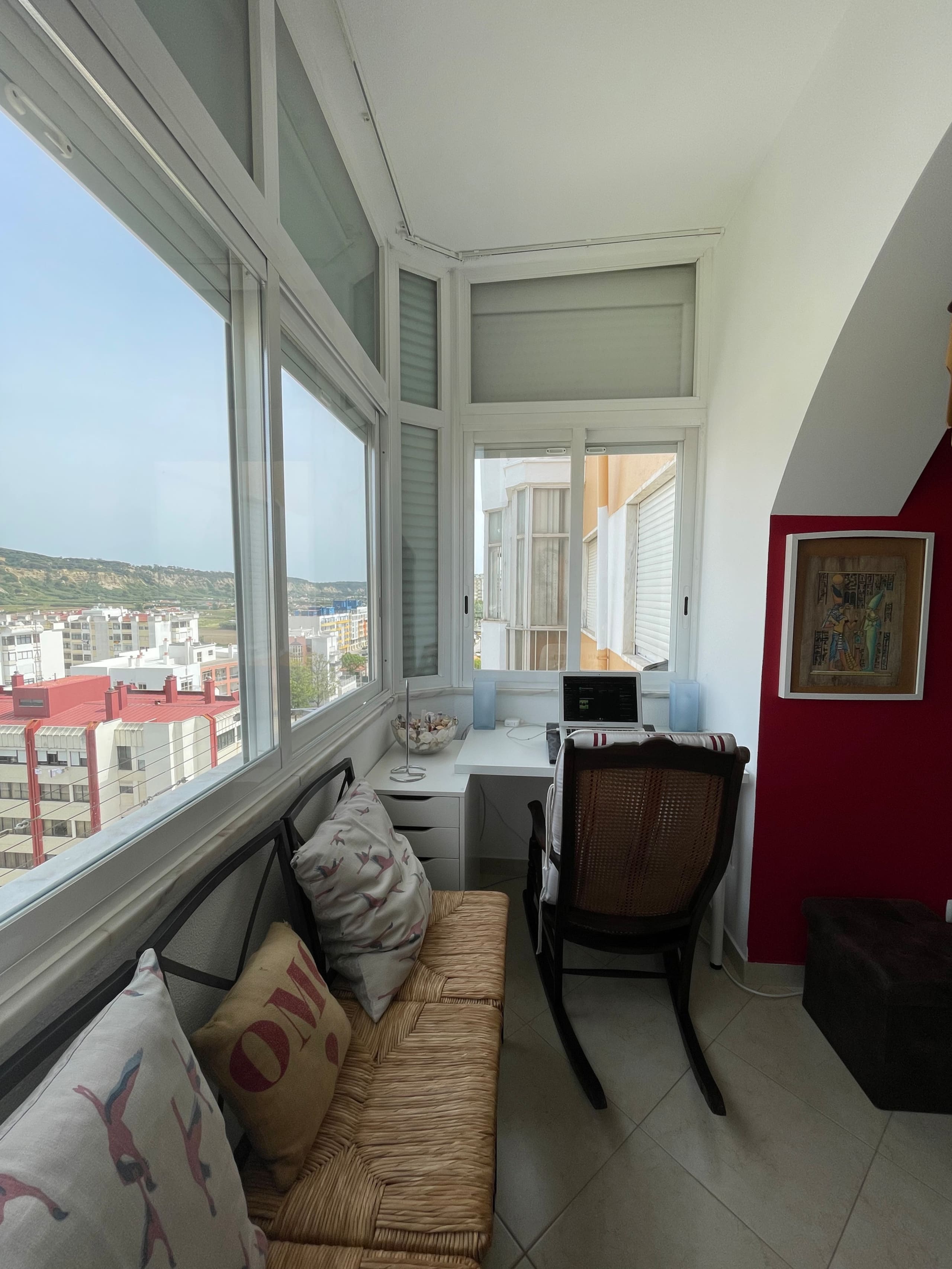 Cliffside house Beach 1-bedroom, sleeps 3 Caparica 2