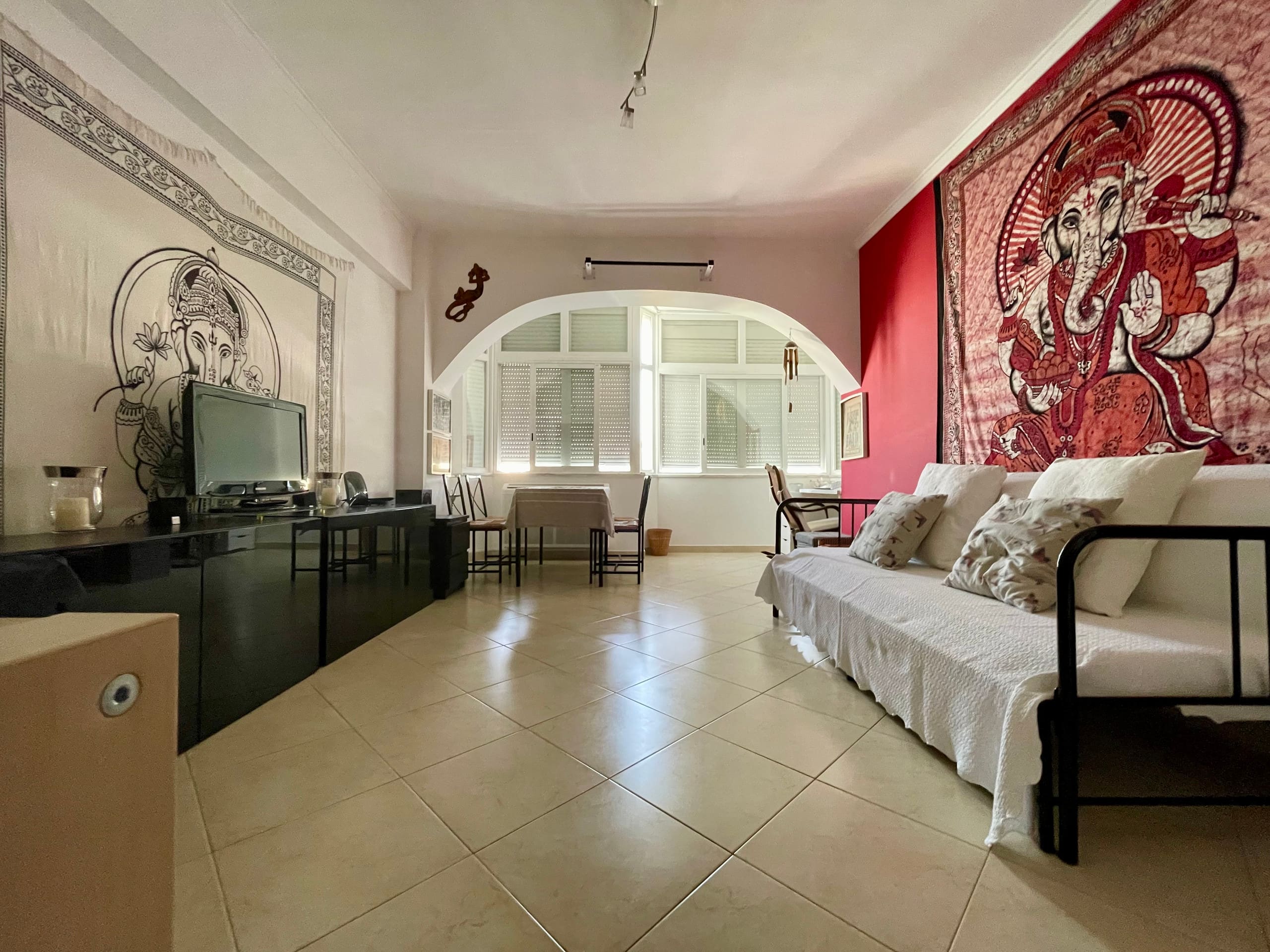 Cliffside house Beach 1-bedroom, sleeps 3 Caparica 5