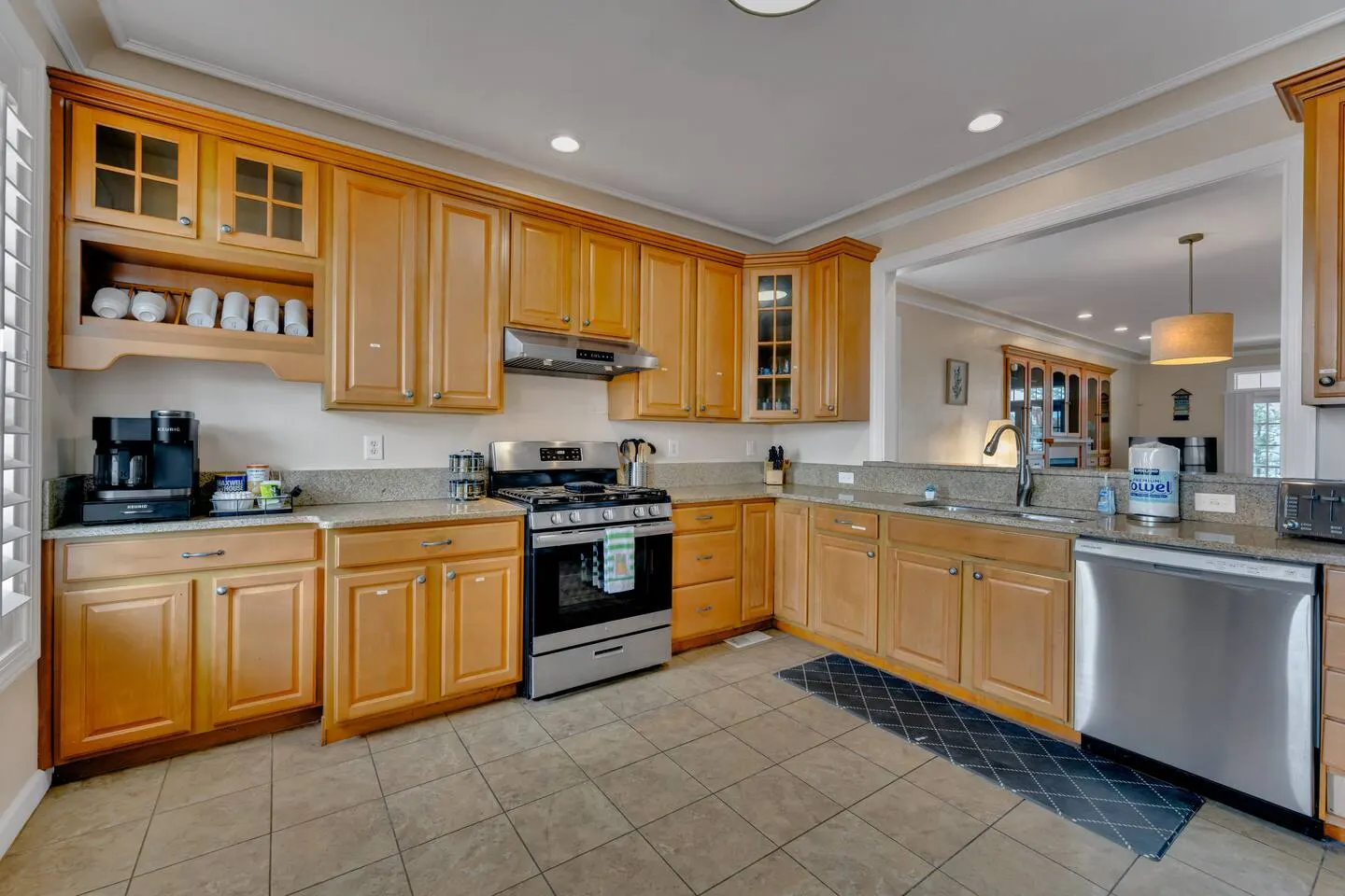 Norfolk Beach House Ocean Views Sleeps 8 11