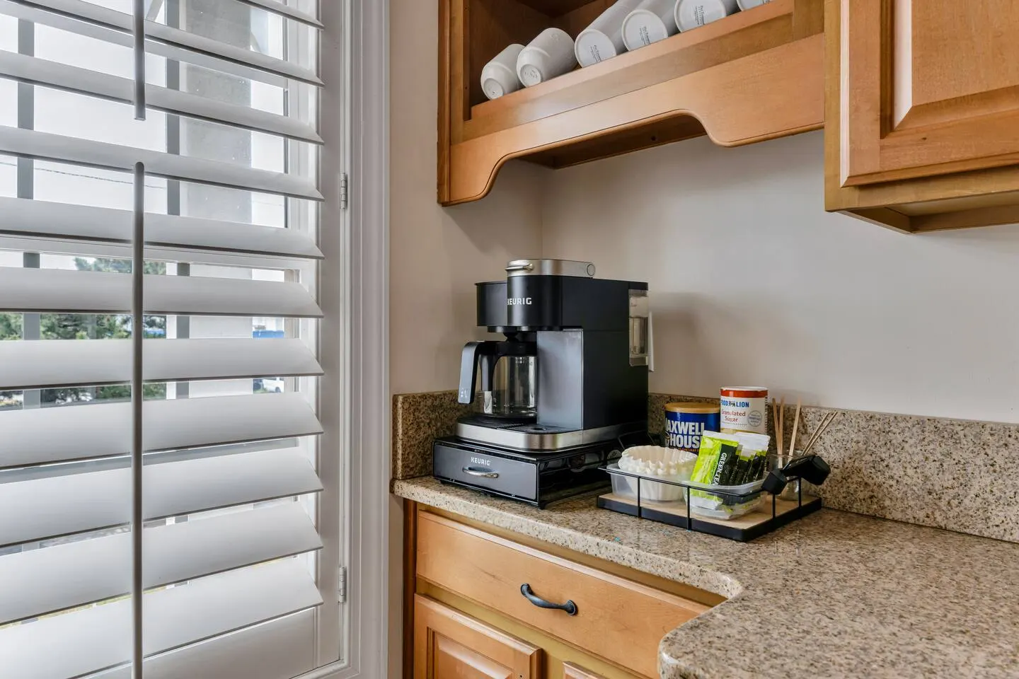 Norfolk Beach House Ocean Views Sleeps 8 17