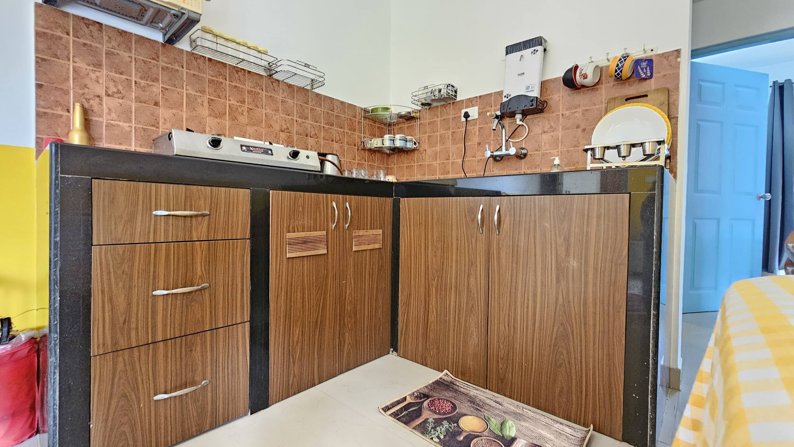 Casa Brisa | 2BHK with pool | 2 mins frm the Beach 25