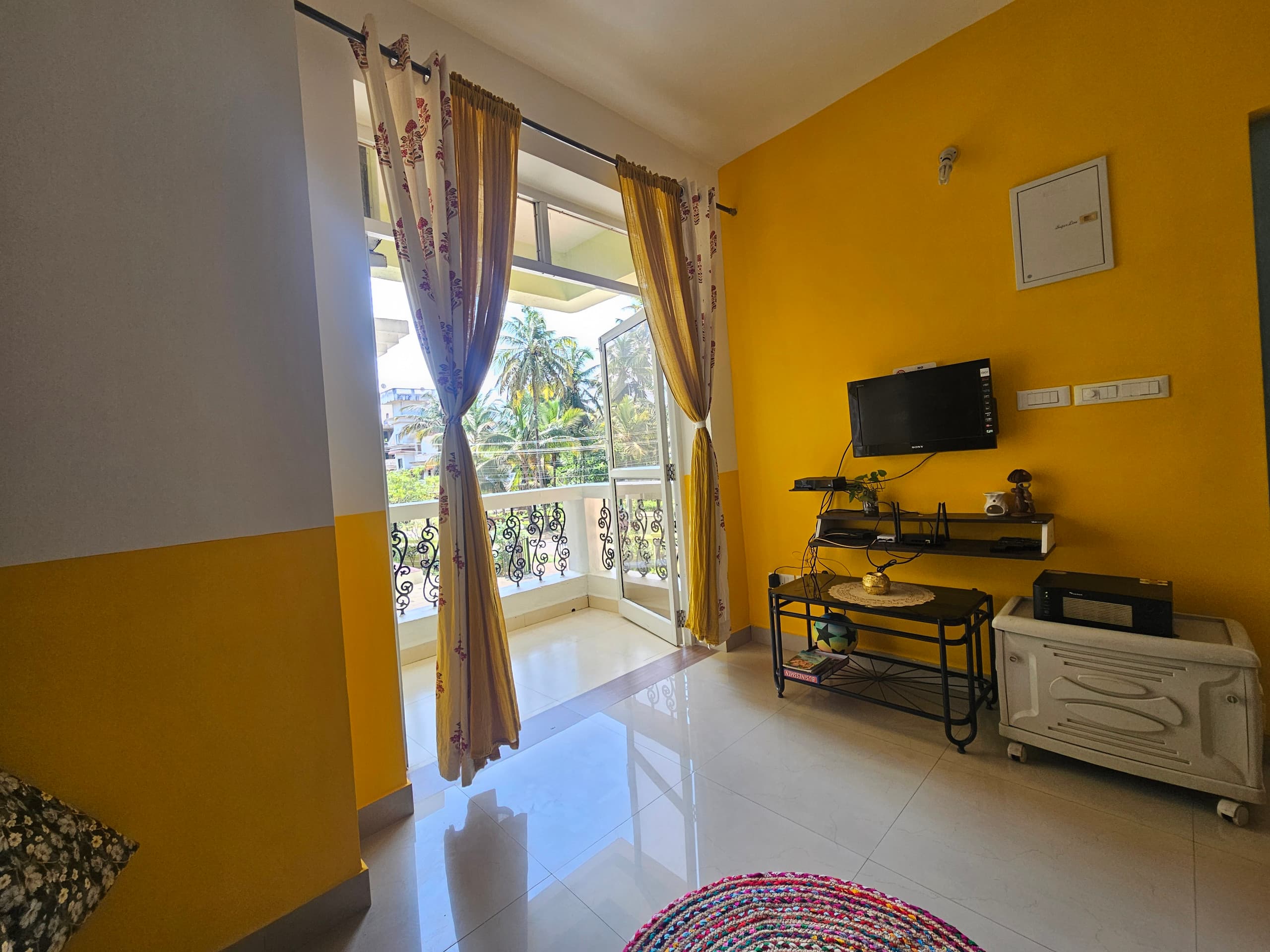 Casa Brisa | 2BHK with pool | 2 mins frm the Beach 12