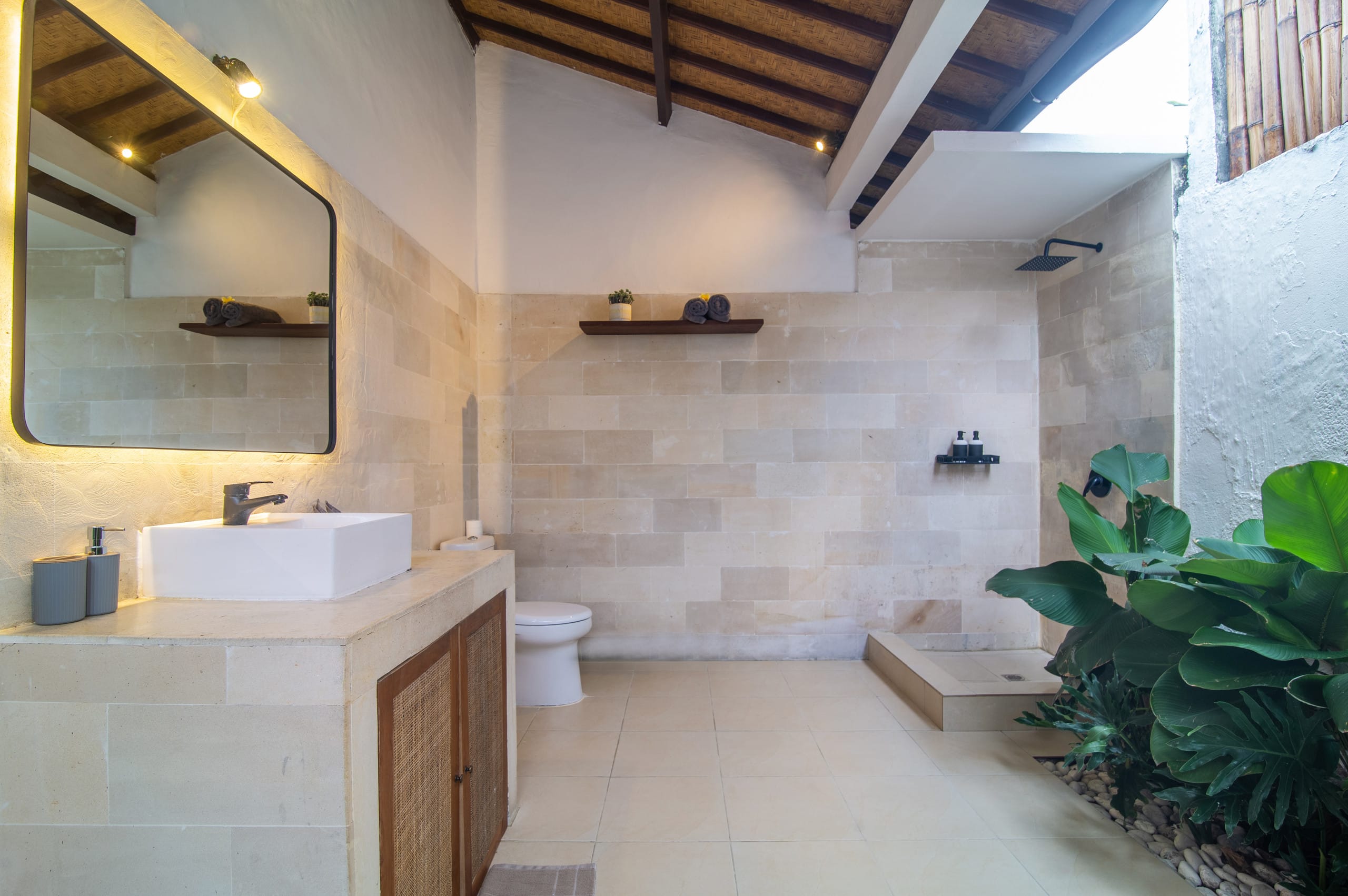 3 bedrooms Villa in Bali, Seminyak Private pool 22