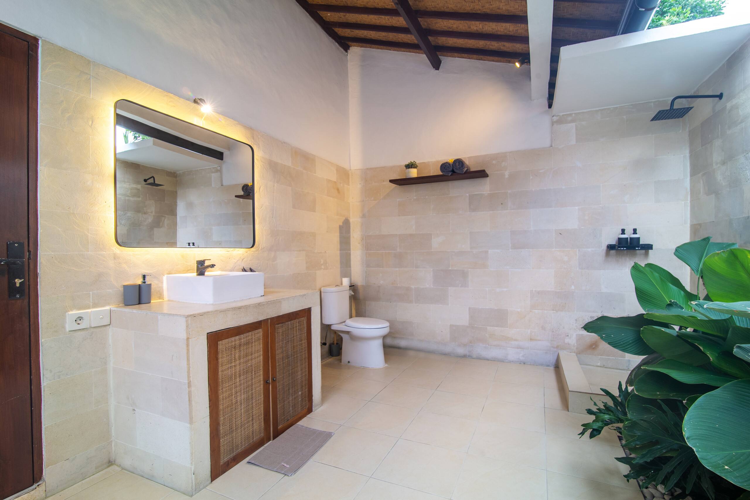 3 bedrooms Villa in Bali, Seminyak Private pool 34