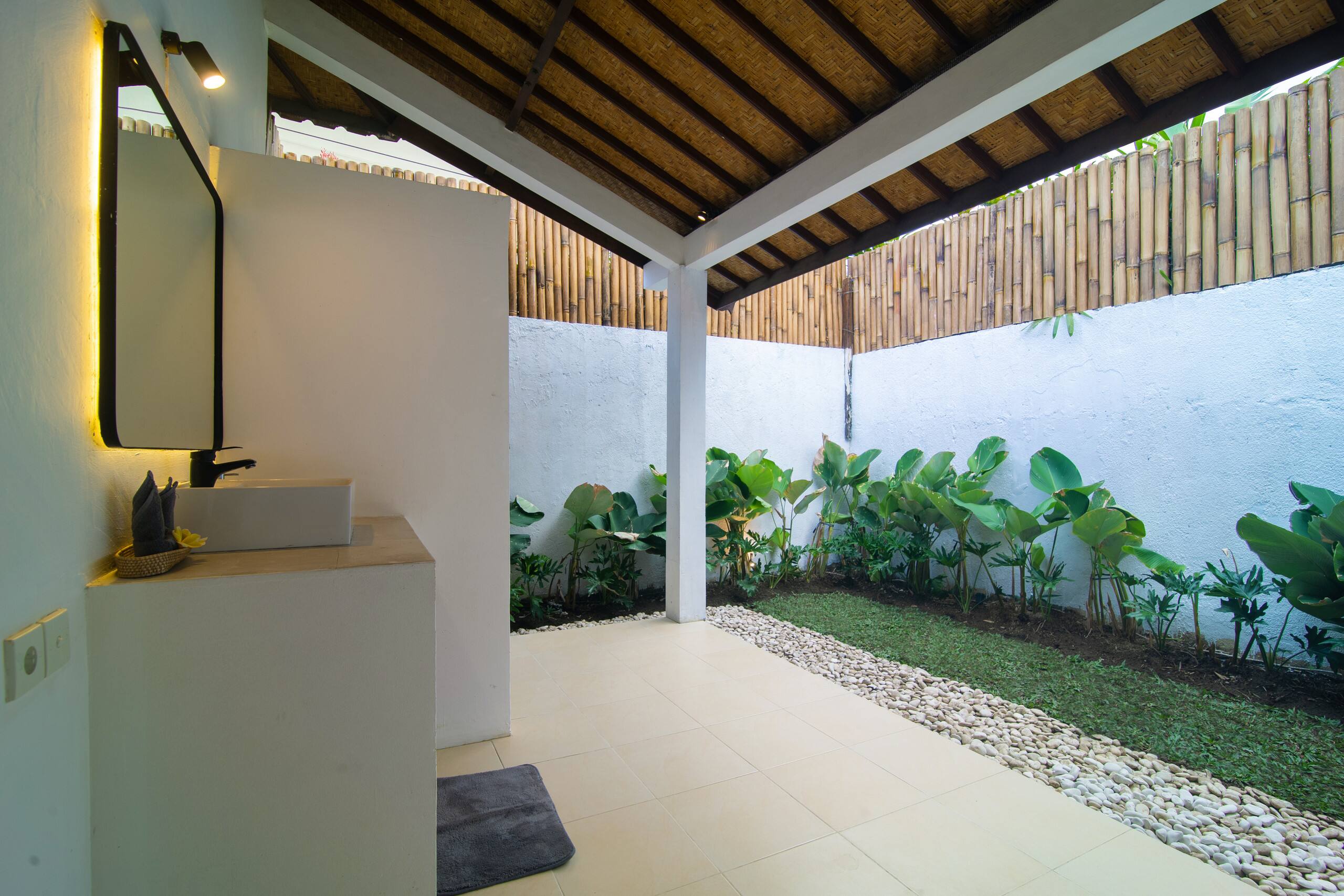 3 bedrooms Villa in Bali, Seminyak Private pool 25