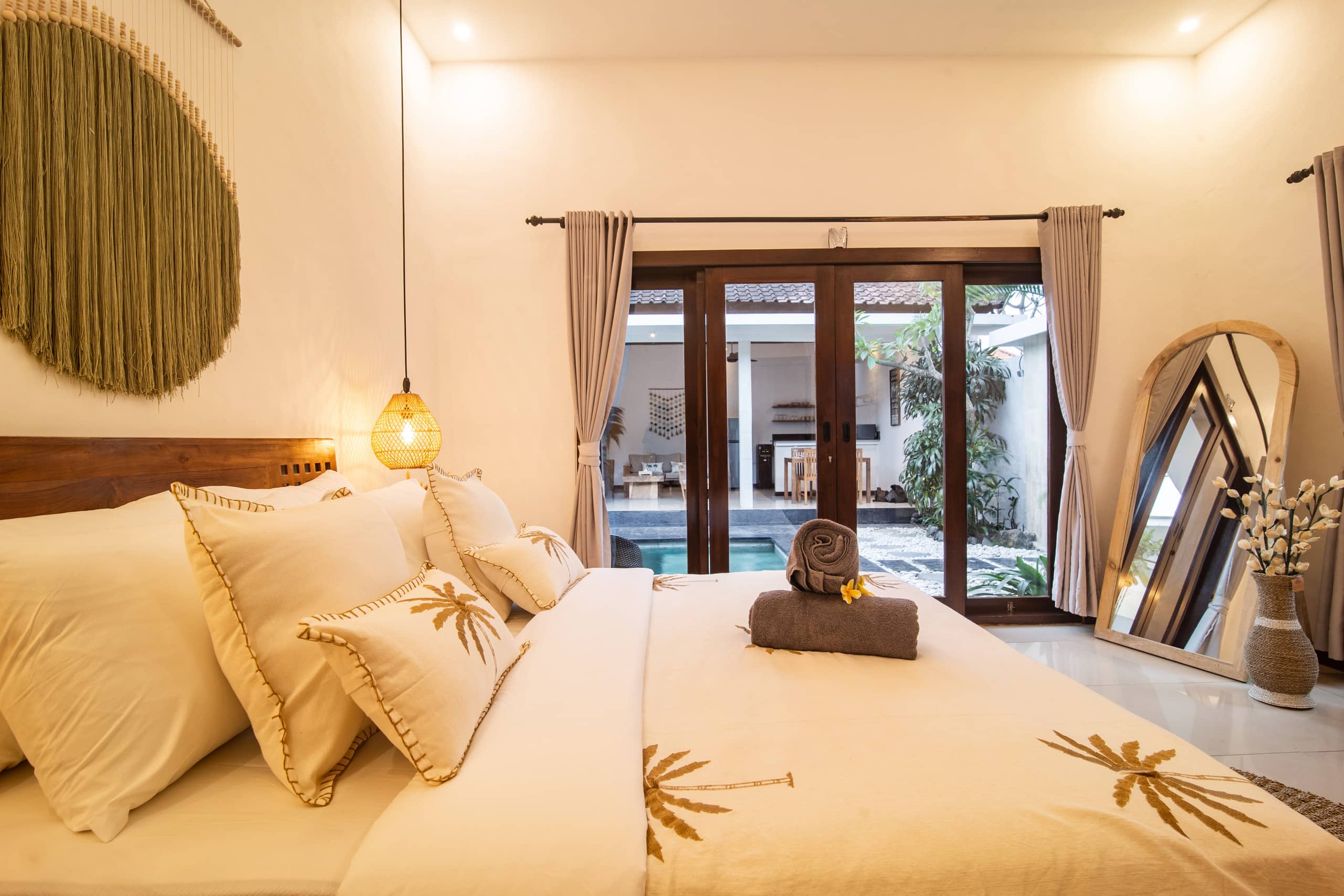 3 bedrooms Villa in Bali, Seminyak Private pool — photo 5