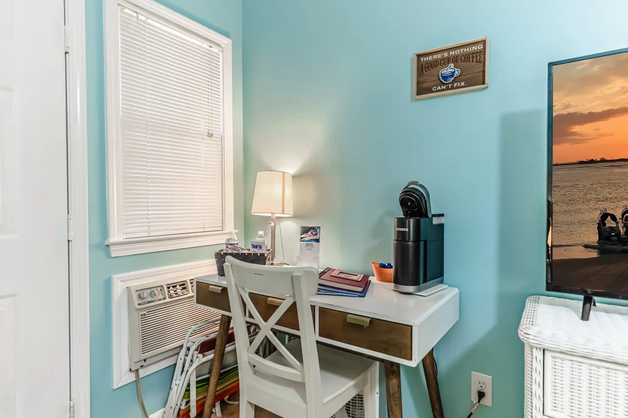 Small room in Sea Trail Condo-Tel — photo 3