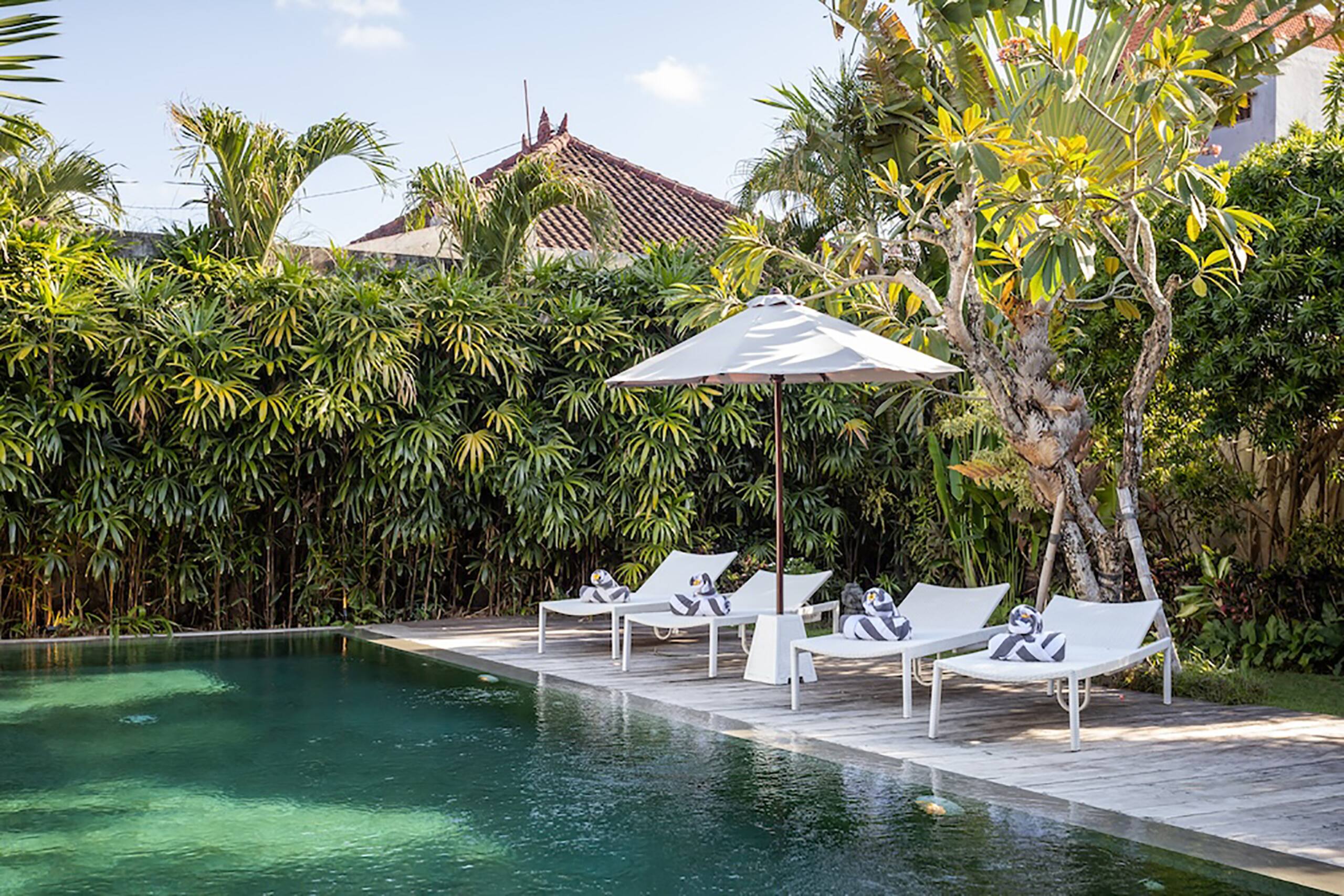 Villa Bahia 10mn walk to Central Seminyak Oberoi 7