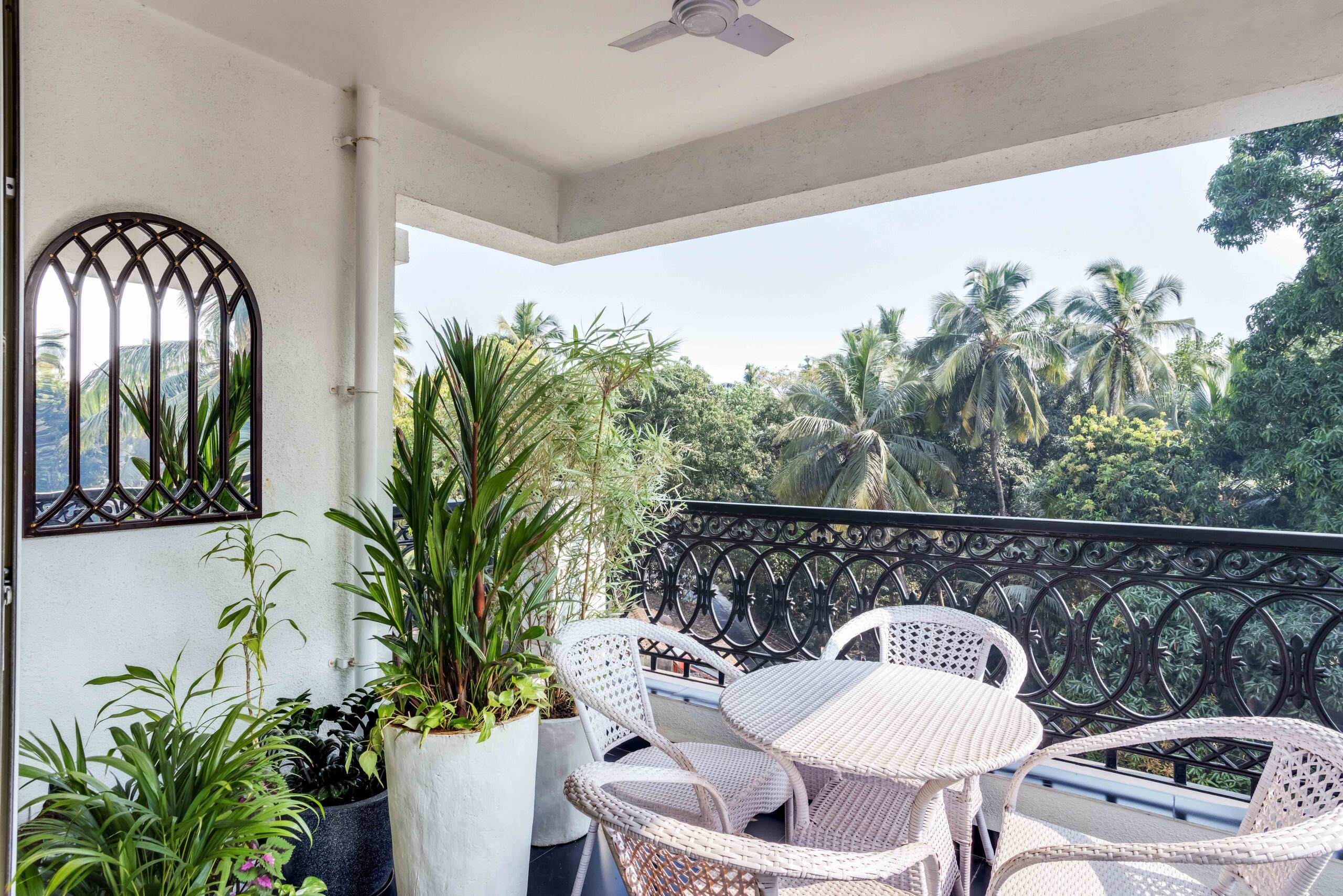 Unique 2BHK | 2 min to Beach | Rooftop Pool & Gym 29