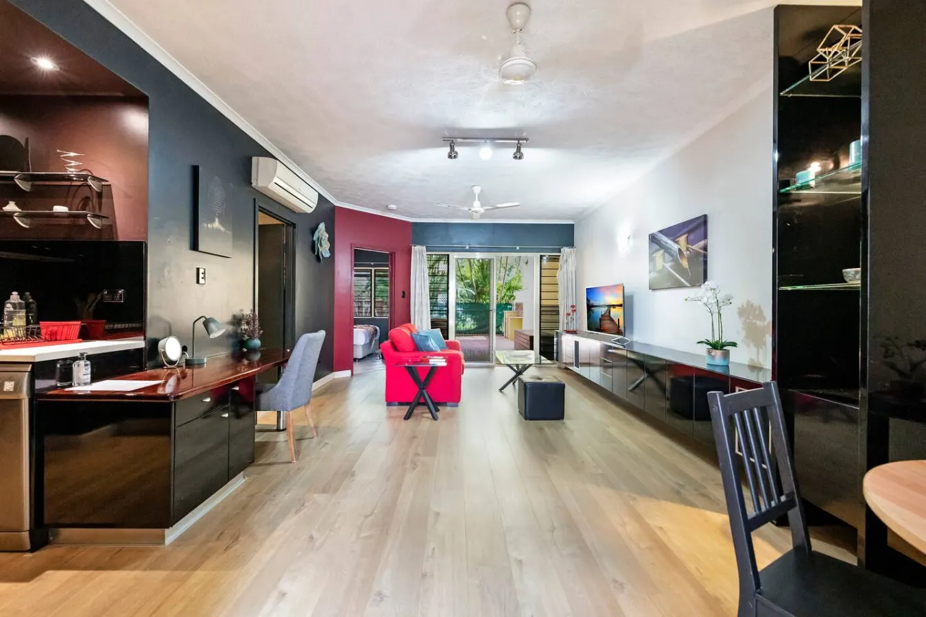 Zen Markets ~ 1BR unit in Parap — photo 2