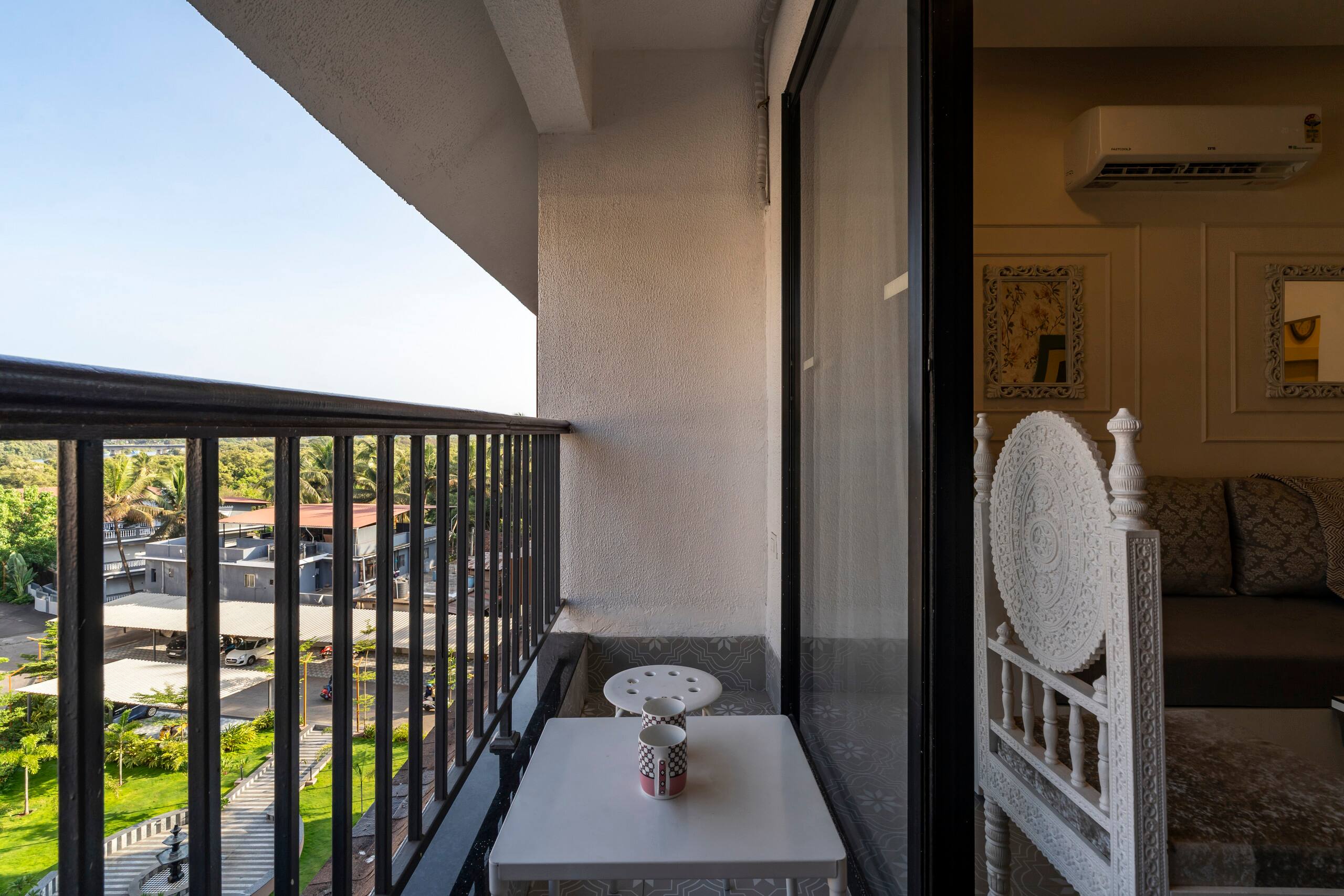 Olive Door |Luxurious 1 BHK Suite by Tarashi Homes 6