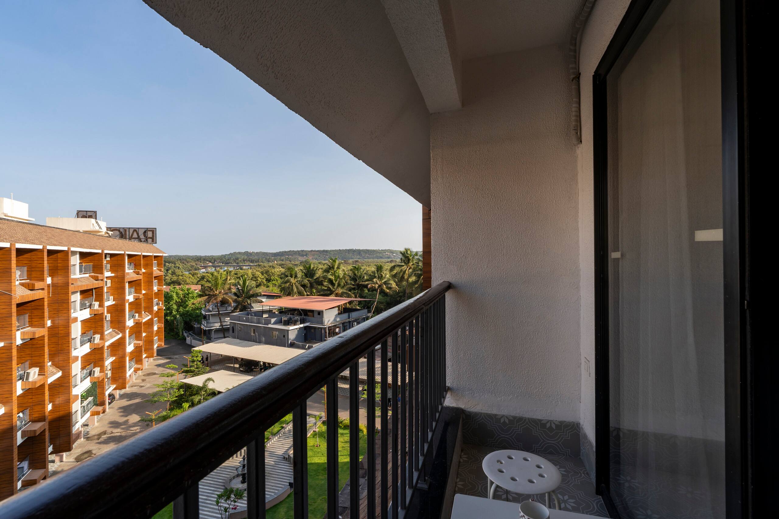 Olive Door |Luxurious 1 BHK Suite by Tarashi Homes 28