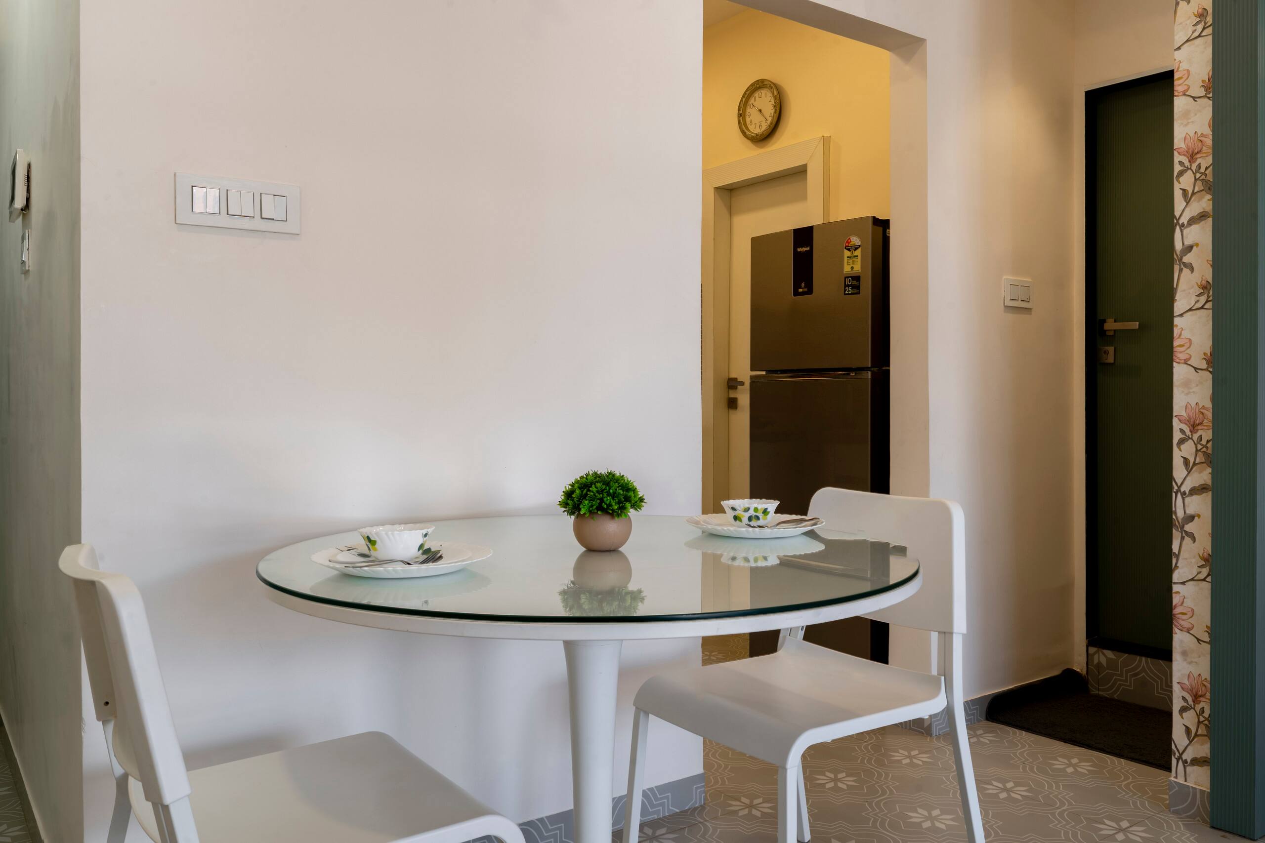 Olive Door |Luxurious 1 BHK Suite by Tarashi Homes 19