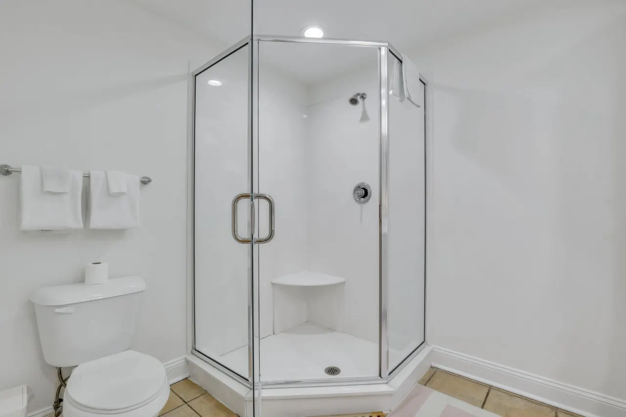Salt & Sea Inn Unit A- 1 Bed 1 Ba Condo w/ Pool 17