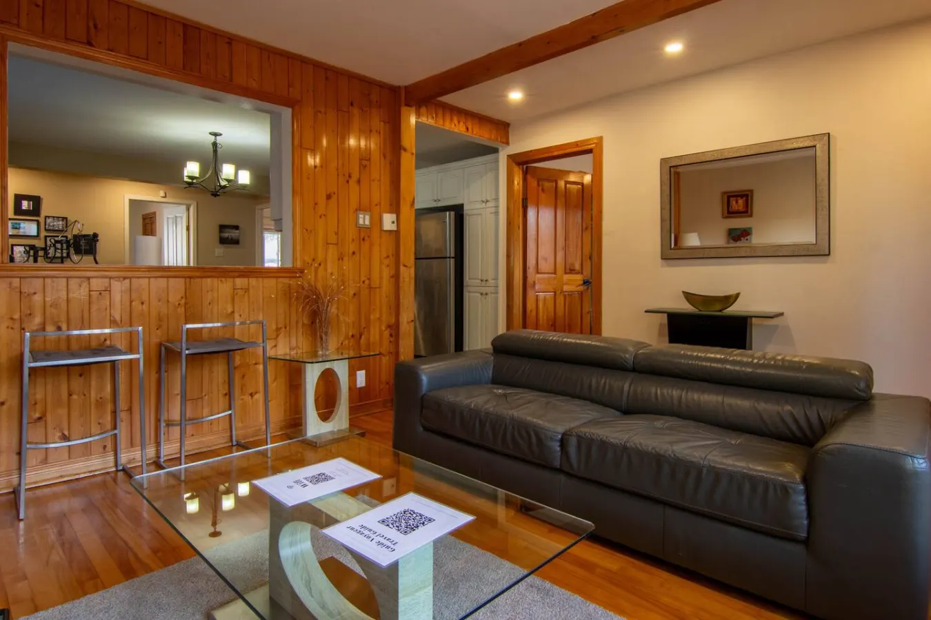 Cozy Bungalow Longueuil 3 BR 6 pers 2