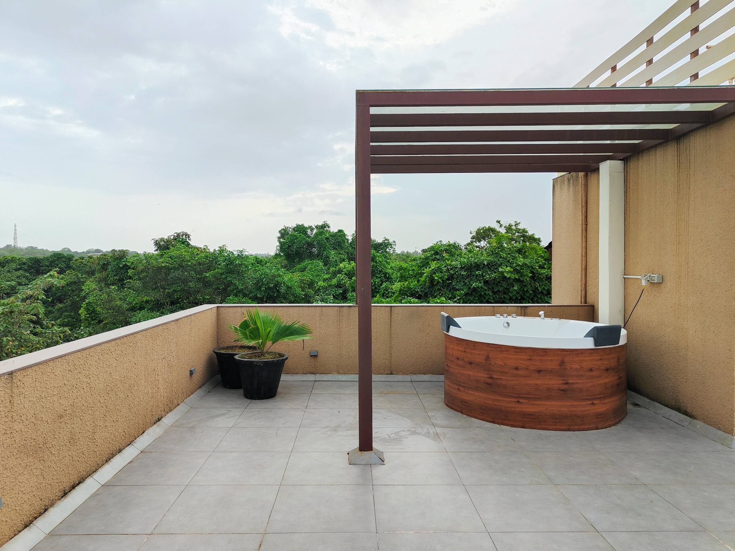 Takiana Anjuna-Pool/Gym/Tub/Breakfast/Cook — photo 2