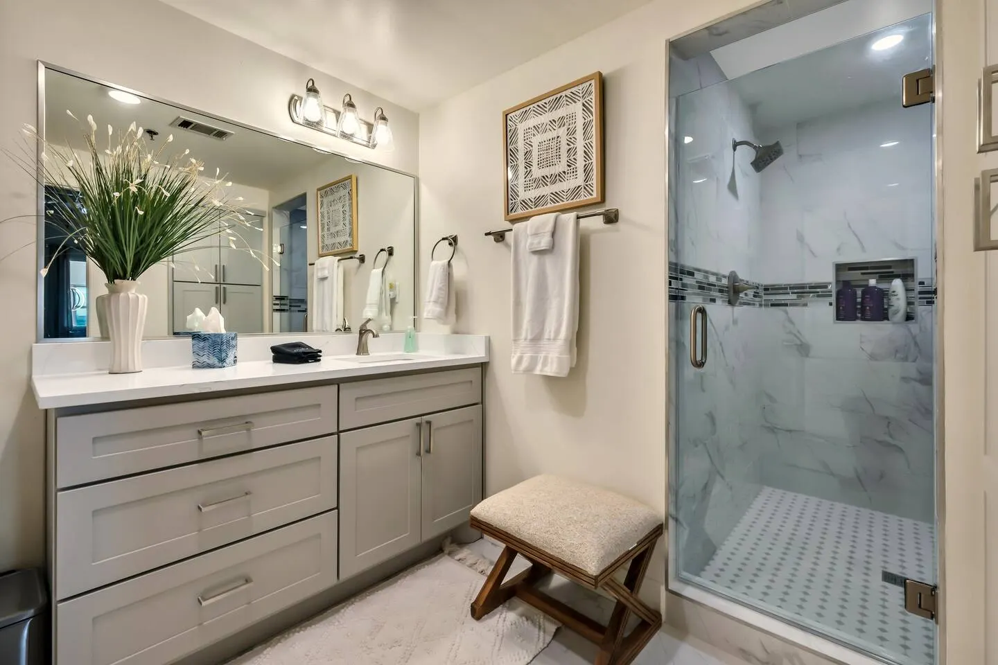 Luxe Penthouse: Downtown Magnolia/Baylor/McLane 9