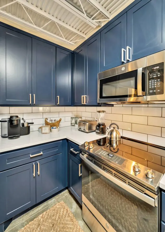 Luxe Penthouse: Downtown Magnolia/Baylor/McLane 12