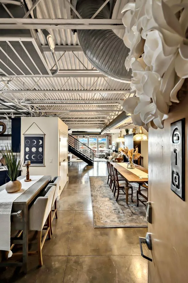 Luxe Penthouse: Downtown Magnolia/Baylor/McLane 8