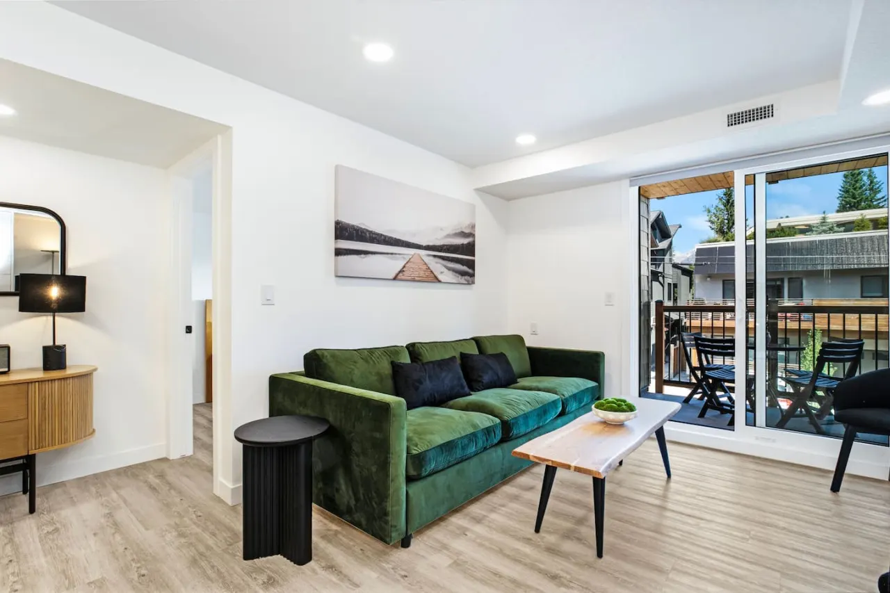 *BRAND NEW! Downtown 1 Block from Main Street!*