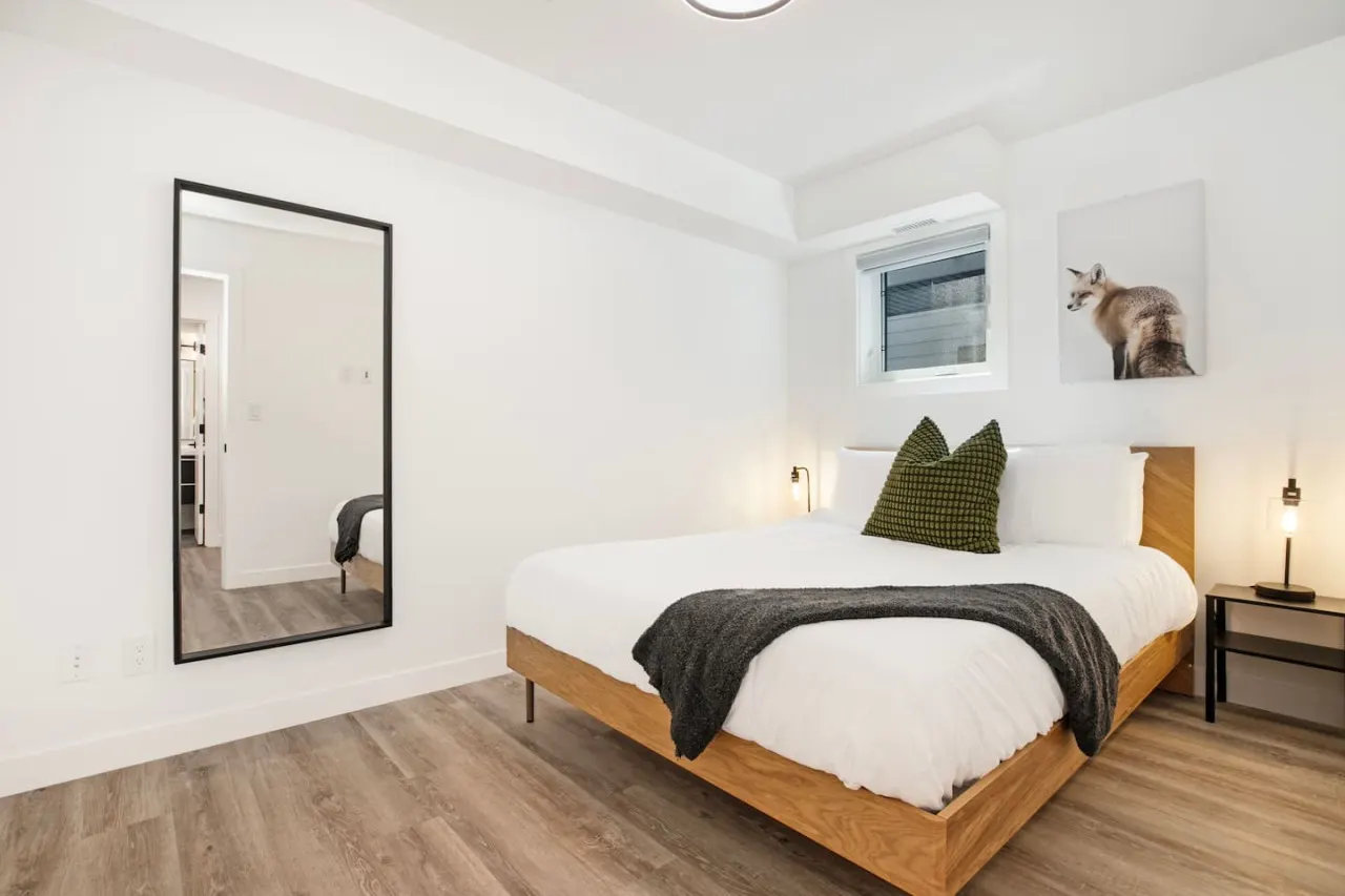 *BRAND NEW! Downtown 1 Block from Main Street!* 11