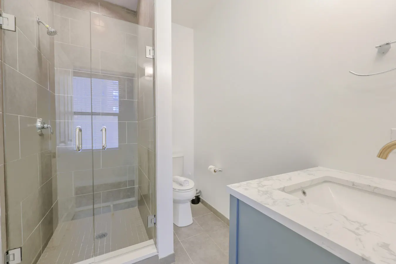 Luxury Loft W/D in Unit Pet Friendly 11