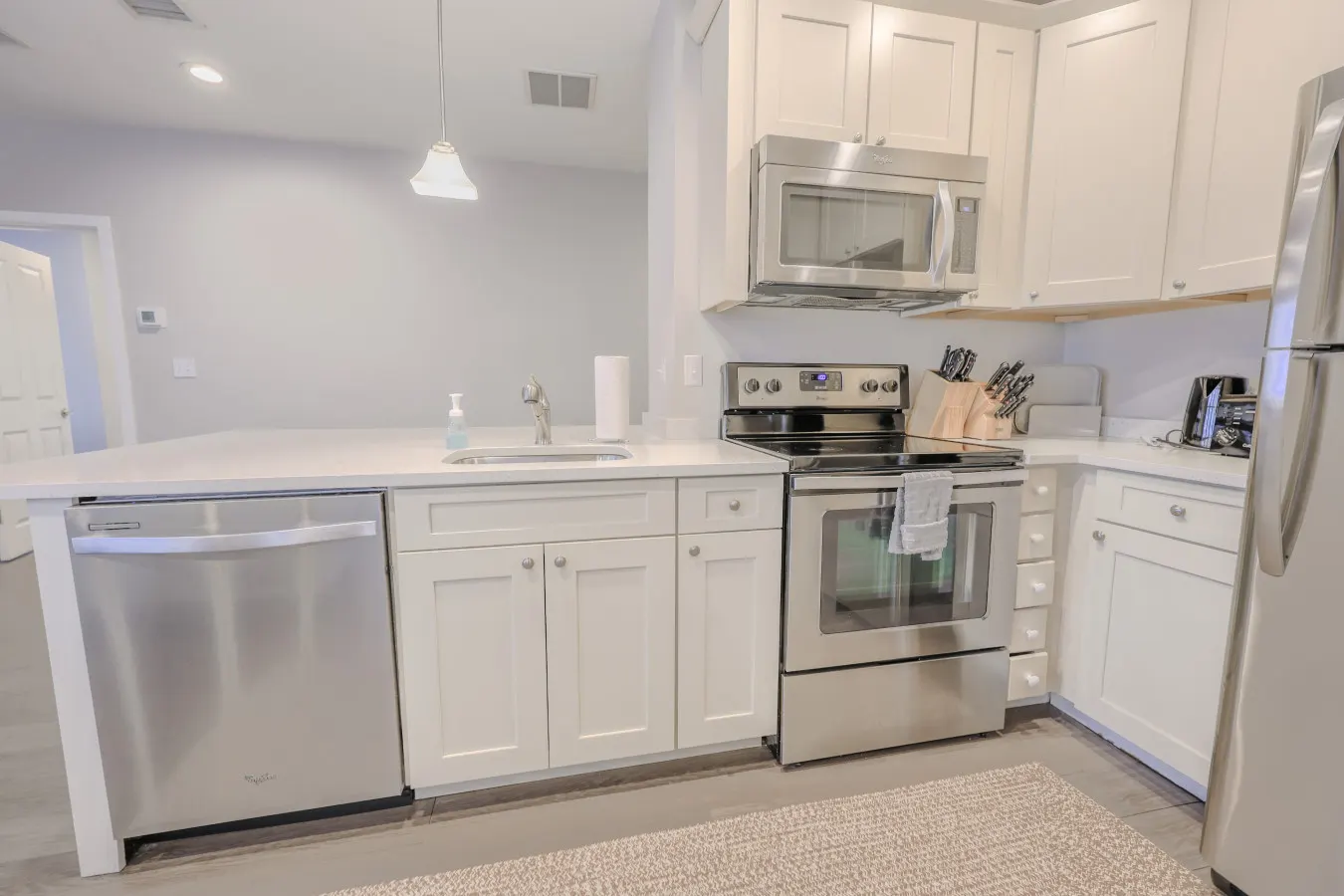 Luxury Loft W/D in Unit Pet Friendly 7