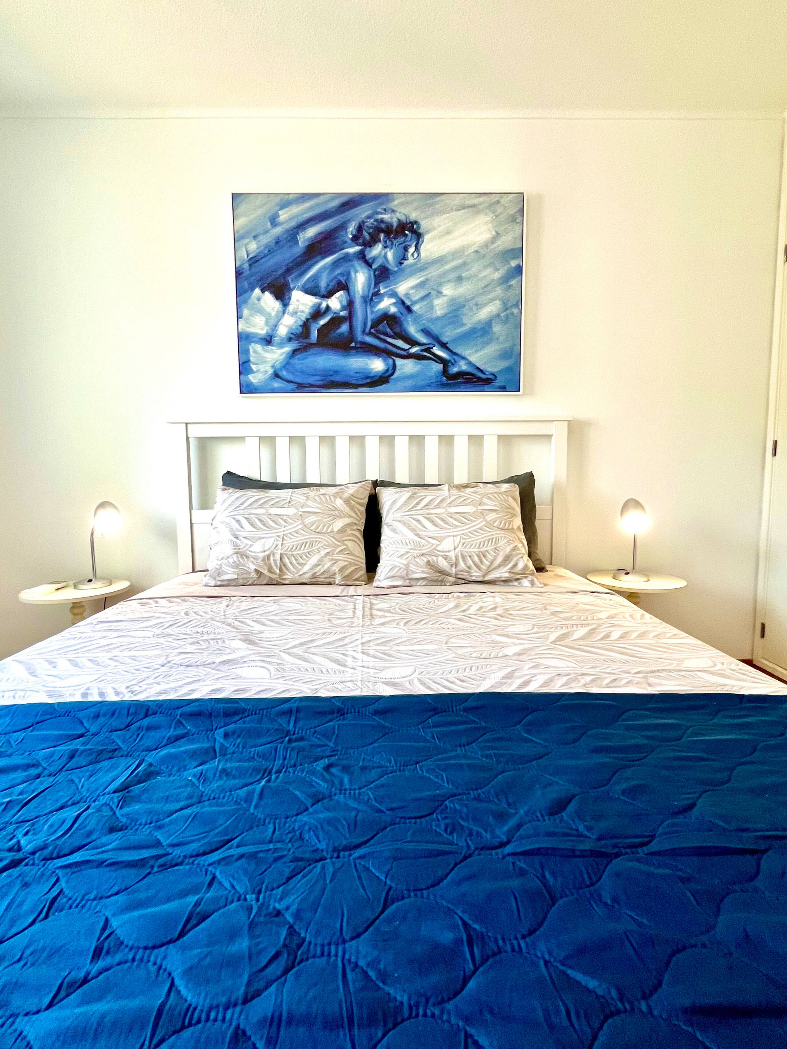 New! Poets' Retreat, cozy and spacious 18