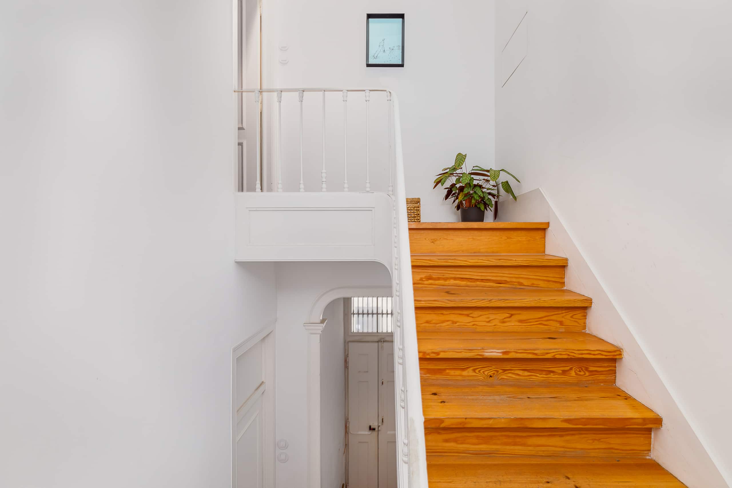 Arty & cozy penthouse in Lisbon, river side 39