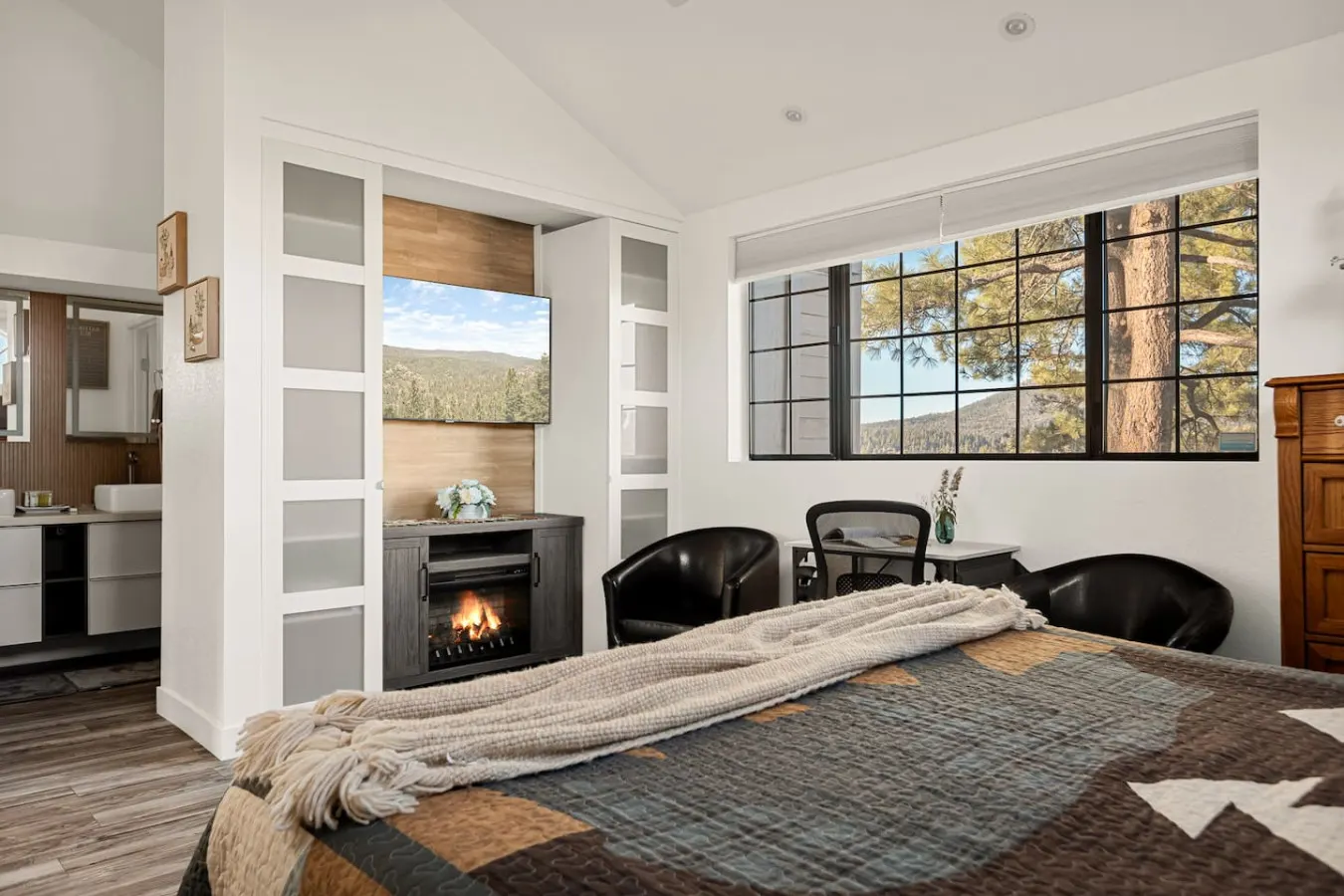Cozy Lakefront Retreat w Views & Fireplace 16