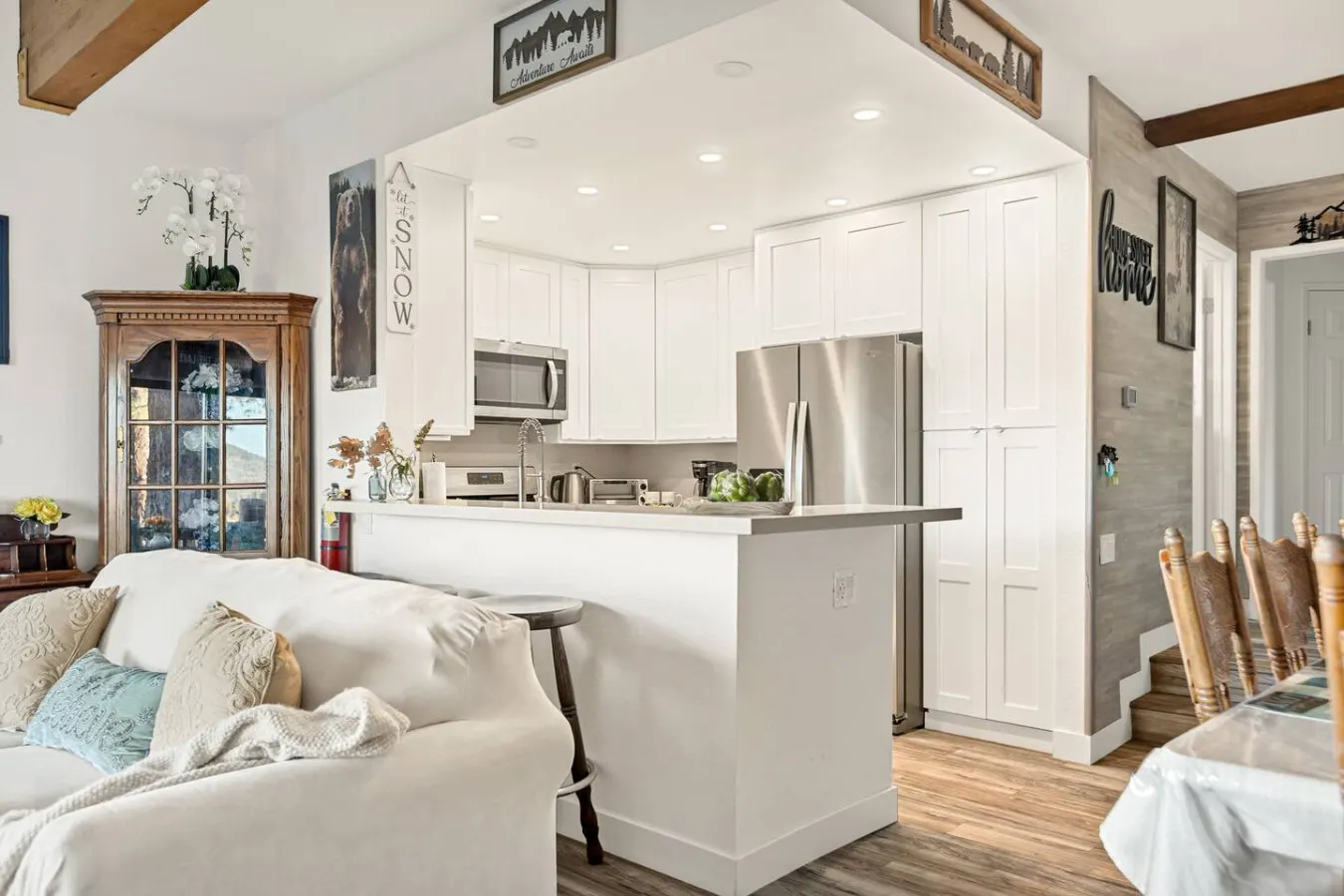 Cozy Lakefront Retreat w Views & Fireplace 6