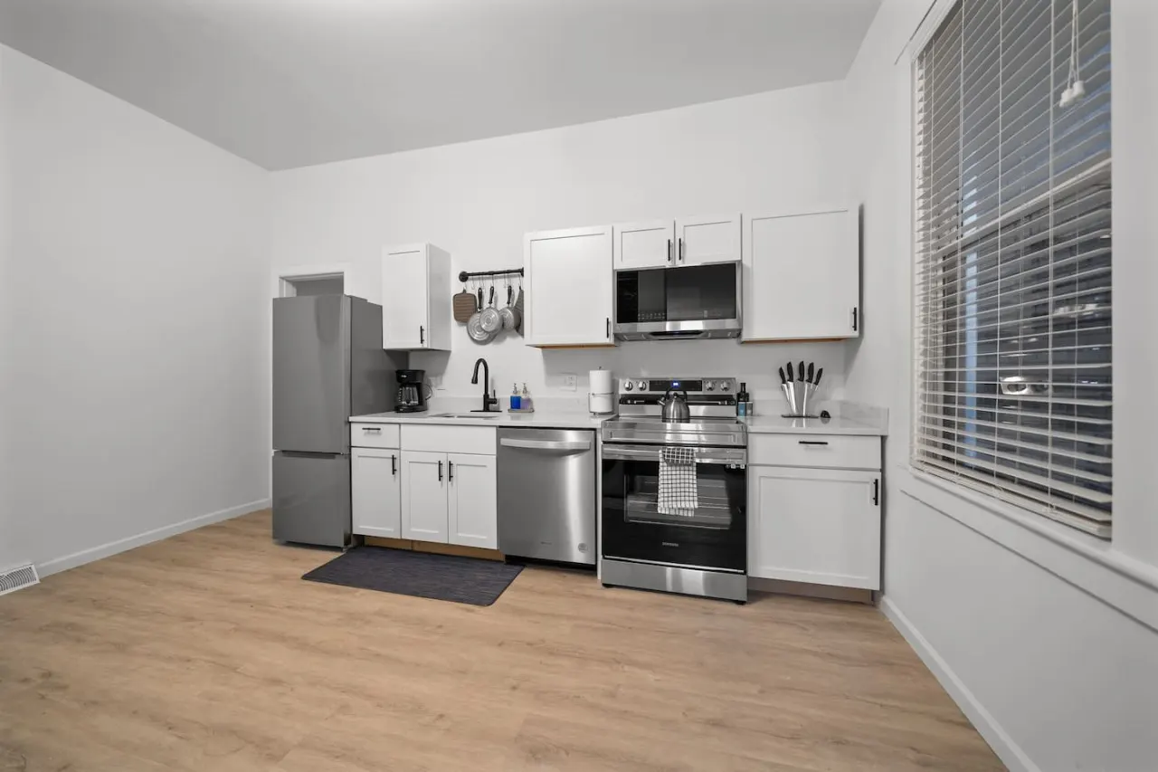 Stay in Style Charming Mt. Adams 1BR 12