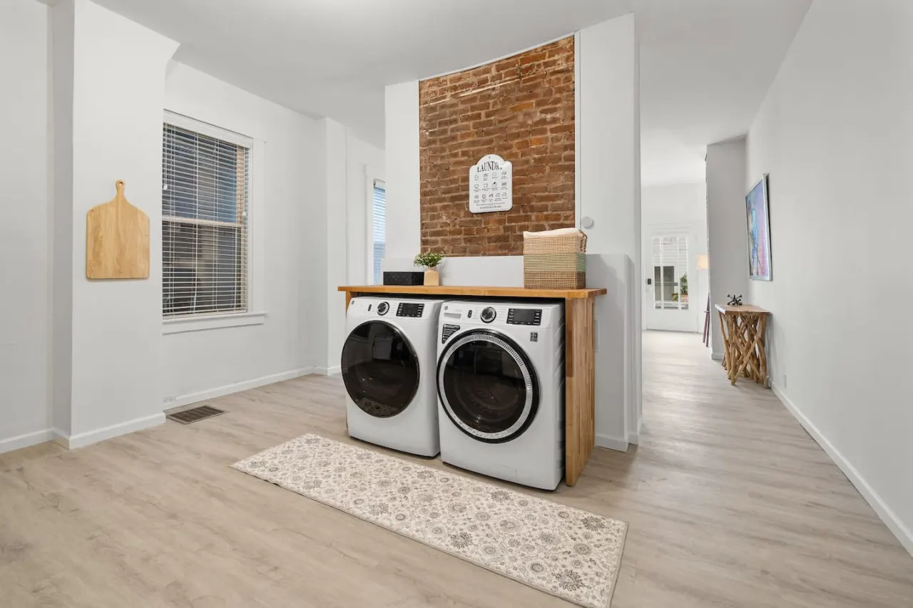 Stay in Style Charming Mt. Adams 1BR 14