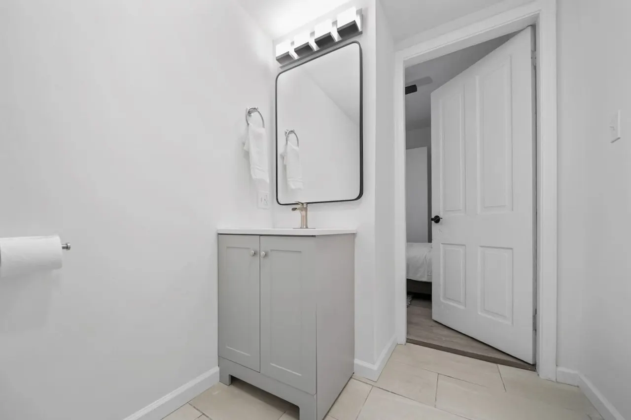 Stay in Style Charming Mt. Adams 1BR 19
