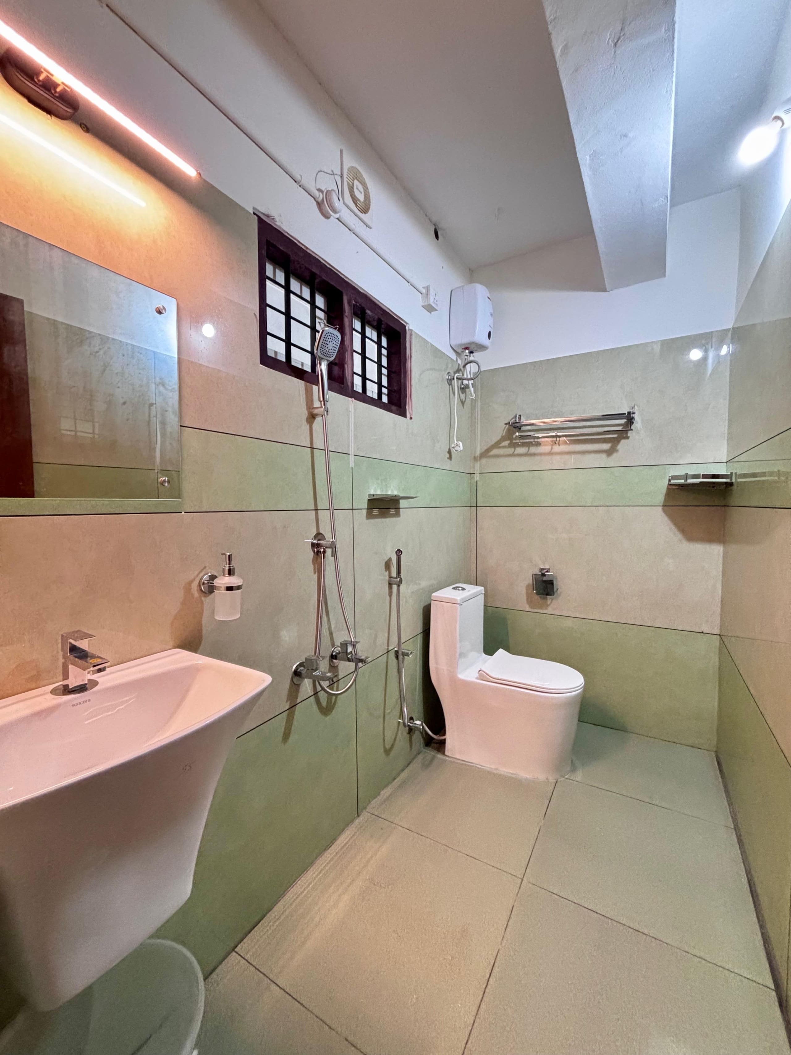 Krishna holiday home 27