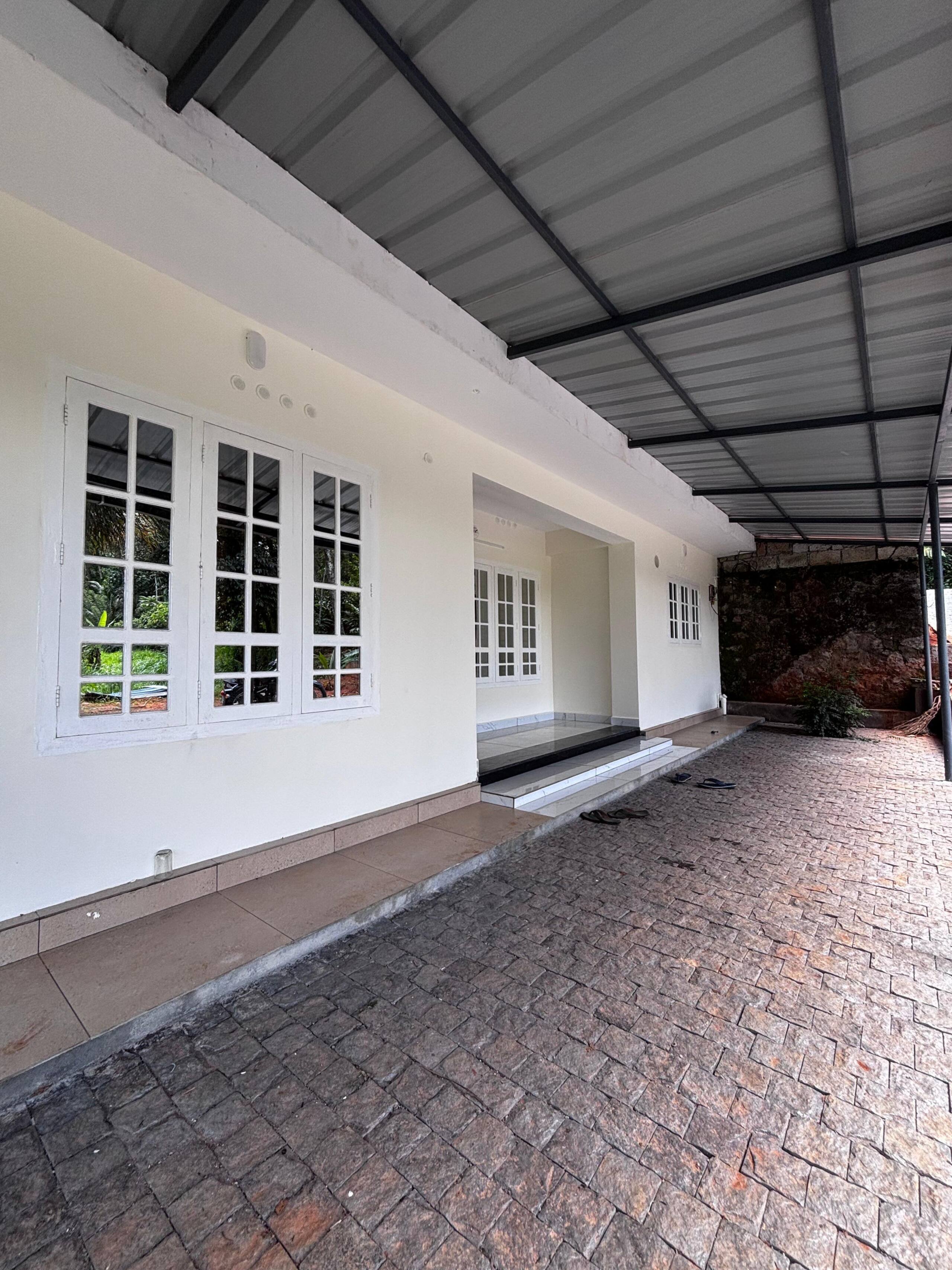 Krishna holiday home 32