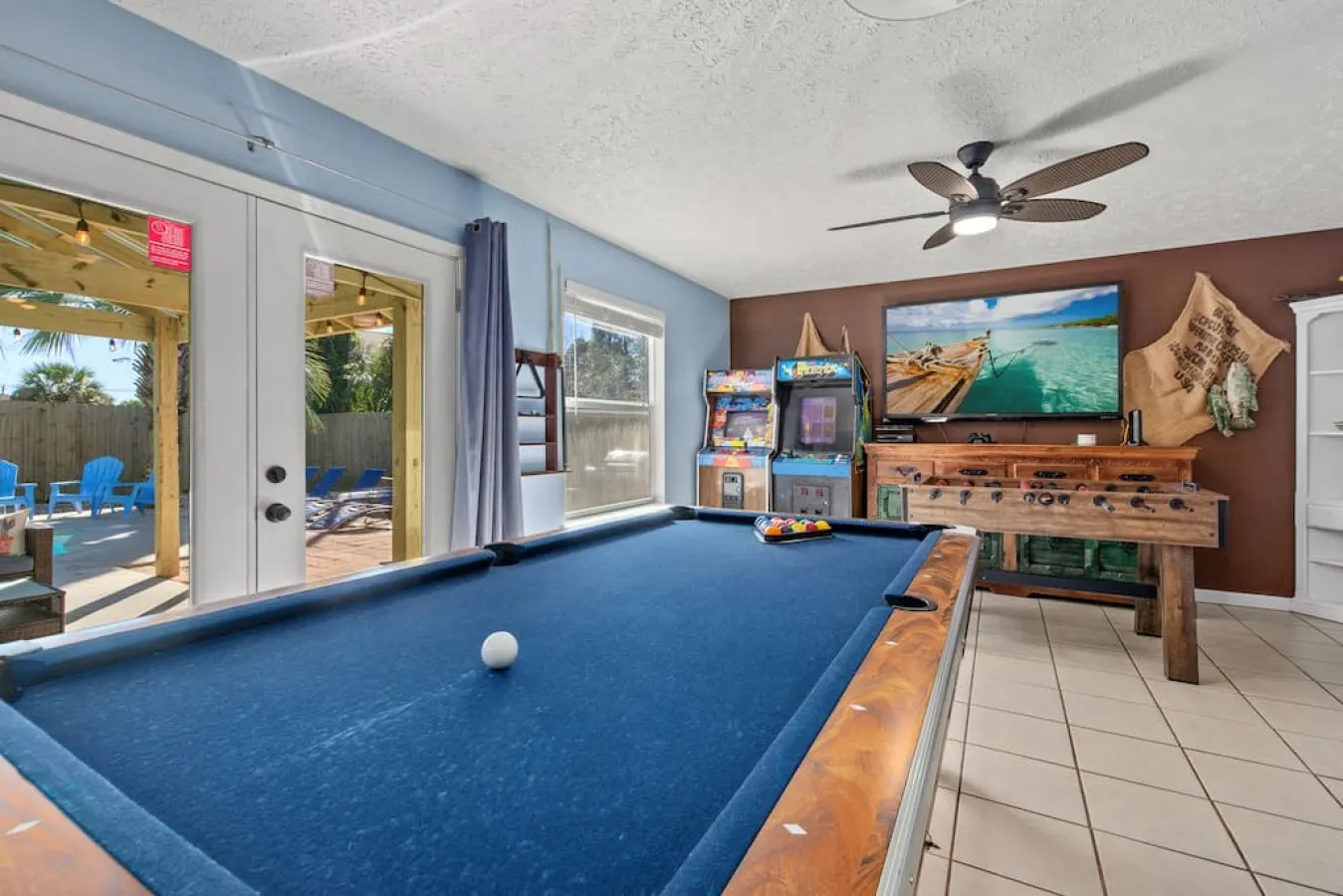Pirates Cove ~ Luxury Pool Retreat with Hot Tub, Game Room & 6-Seat Cart 7