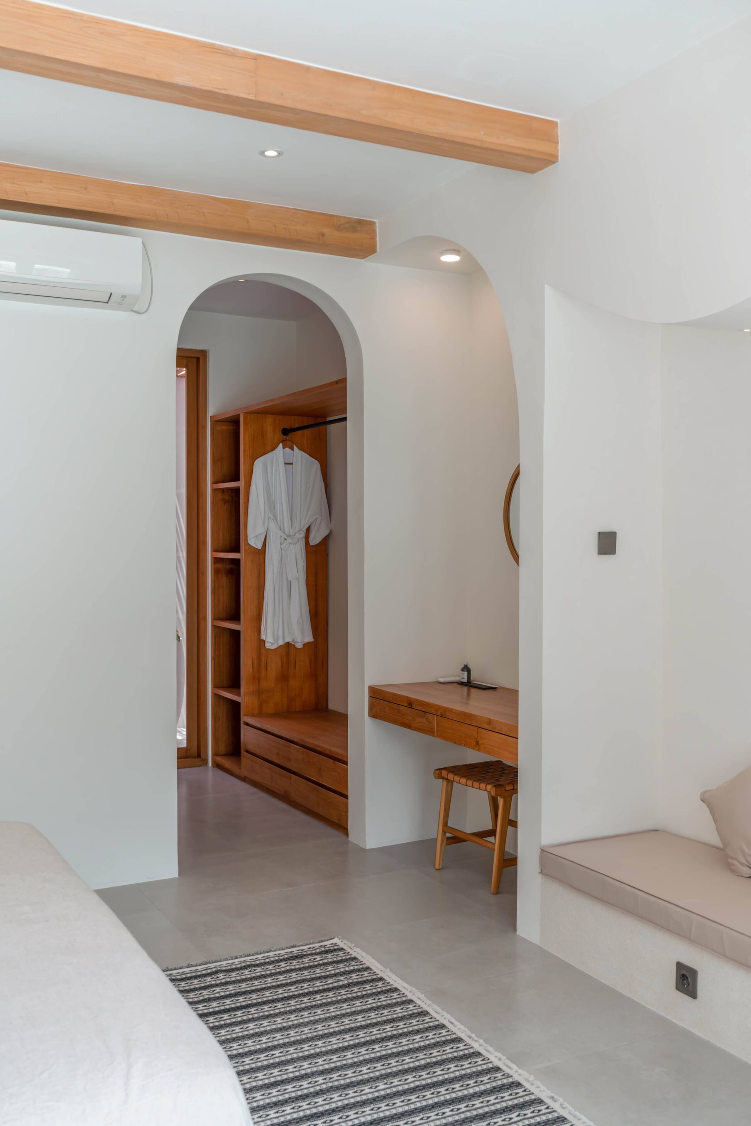 Villa Milana: 5BR Mediterrenean Villa in Canggu 40