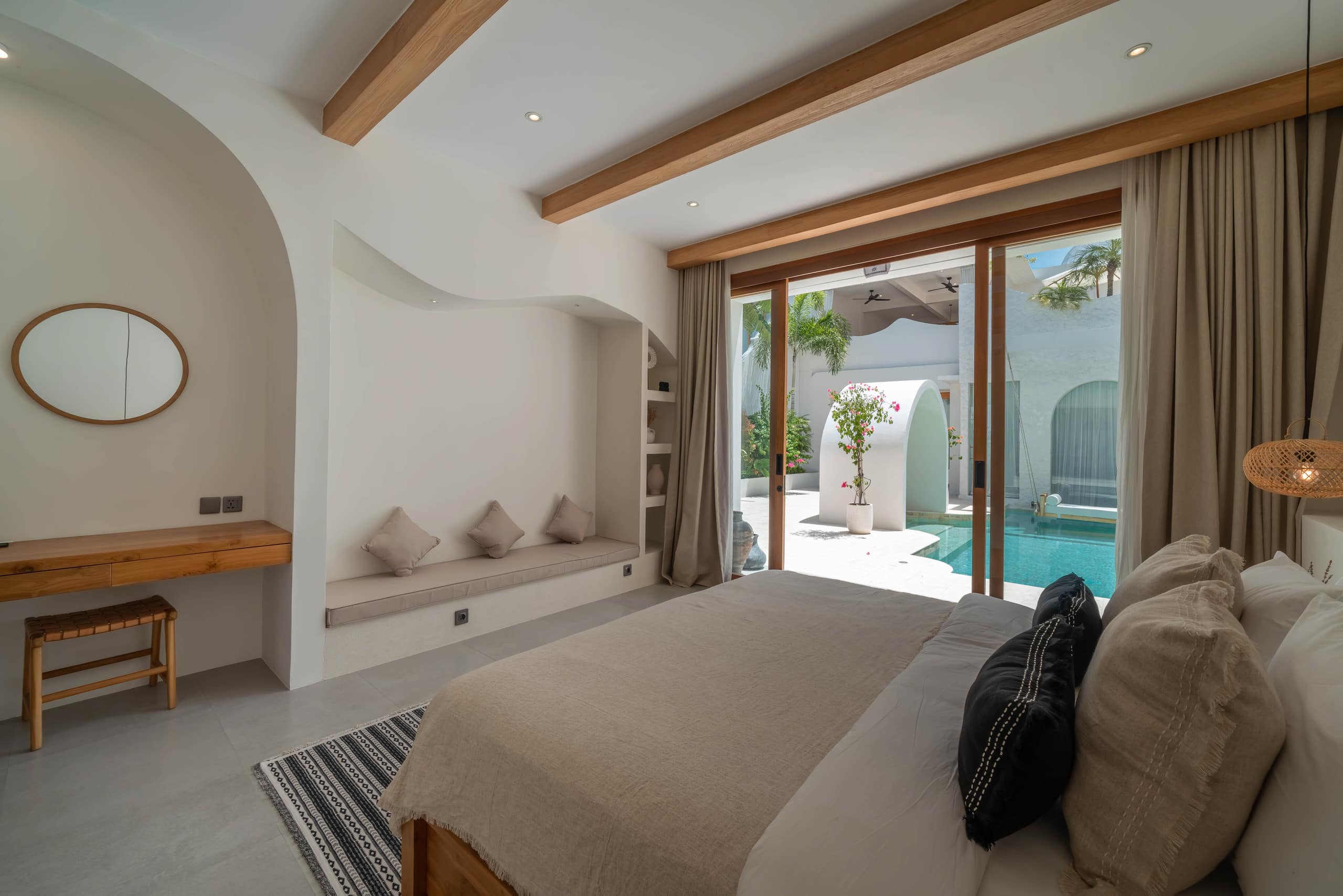 Villa Milana: 5BR Mediterrenean Villa in Canggu 32
