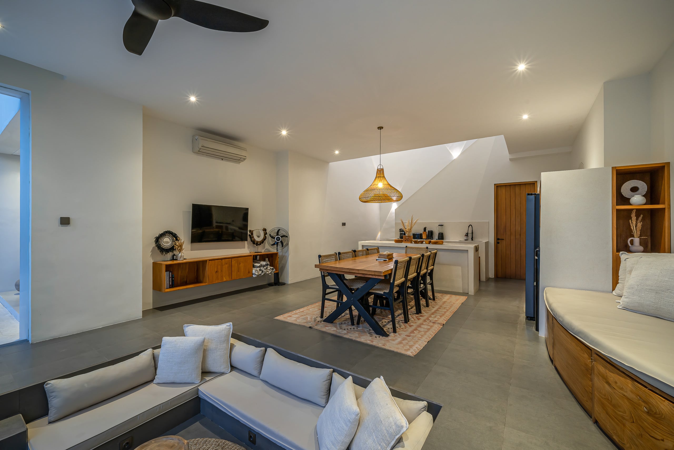 Villa Milana: 5BR Mediterrenean Villa in Canggu 23