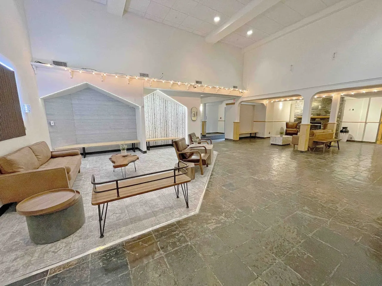 Windtower Lodge QenBed Heated UGParking Wlk2DT 10