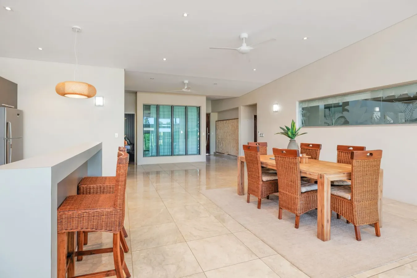 Water-Front Paradise: Pool - BBQ - Balcony Dining 15